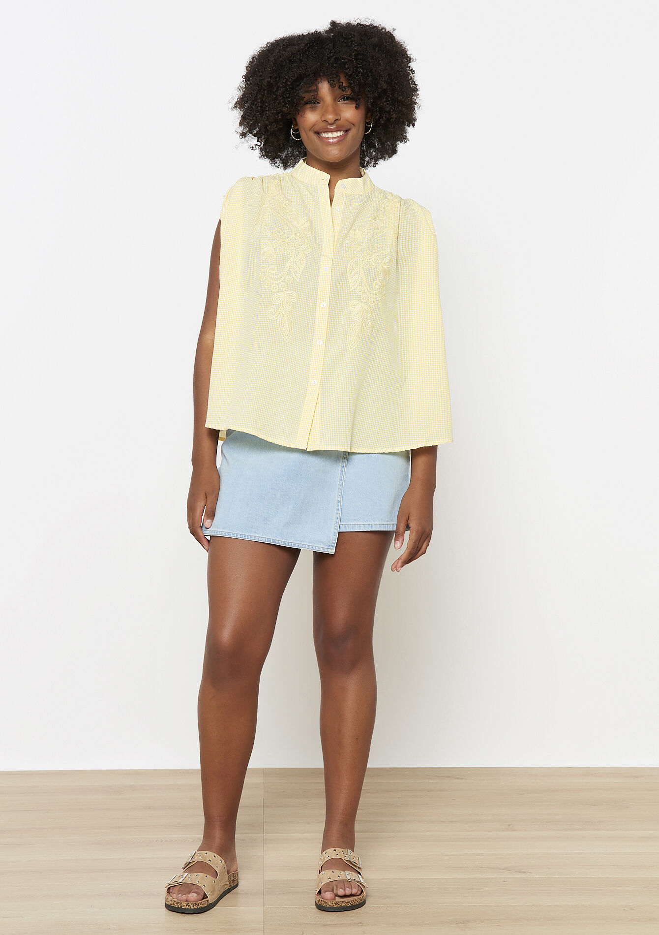 Blouse brodée sans manches - YELLOW PASTEL - 05702816_5004