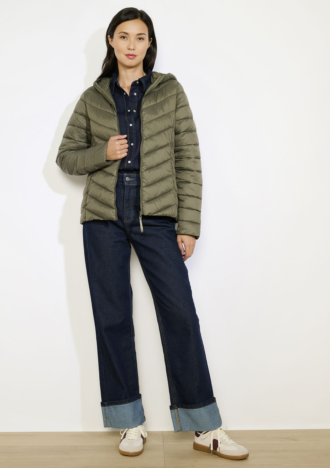 Lichte gewatteerde jas met capuchon, Lichte gewatteerde jas met capuchon - KHAKI MED - 15000526_4327