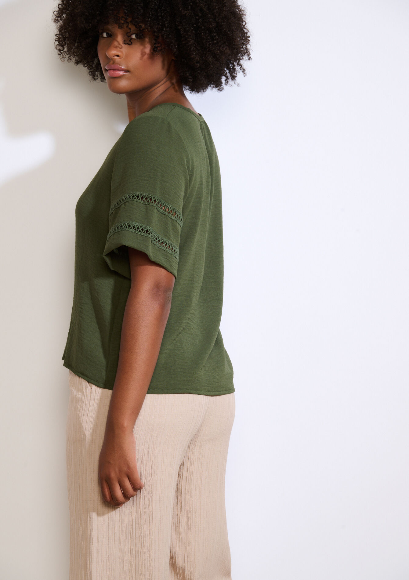 Blouse with eyelet sleeves, Blouse with eyelet sleeves - KHAKI MED - 05702919_4327