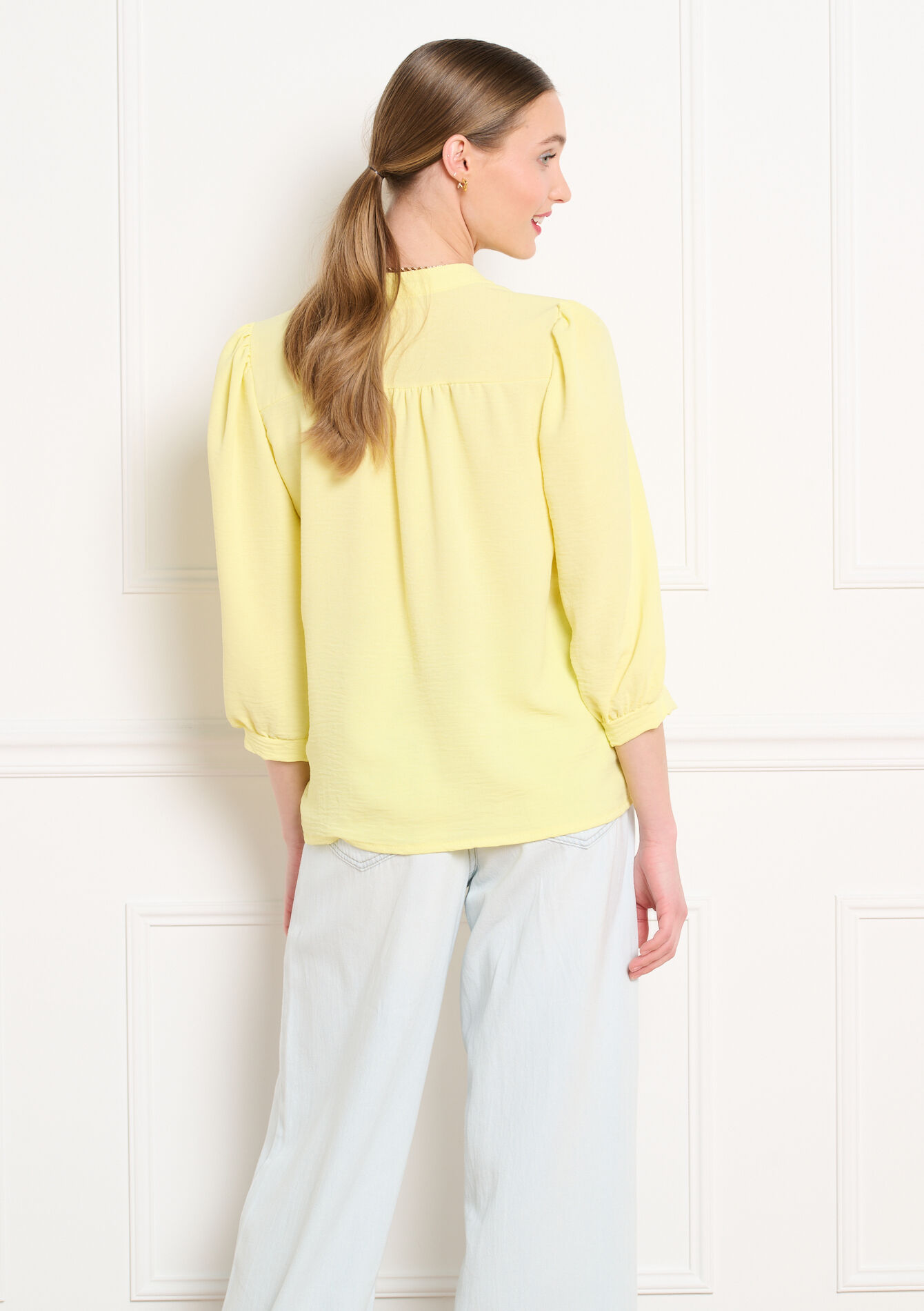Vloeiende blouse met V-hals, Vloeiende blouse met V-hals - YELLOW PASTEL - 05703042_5004