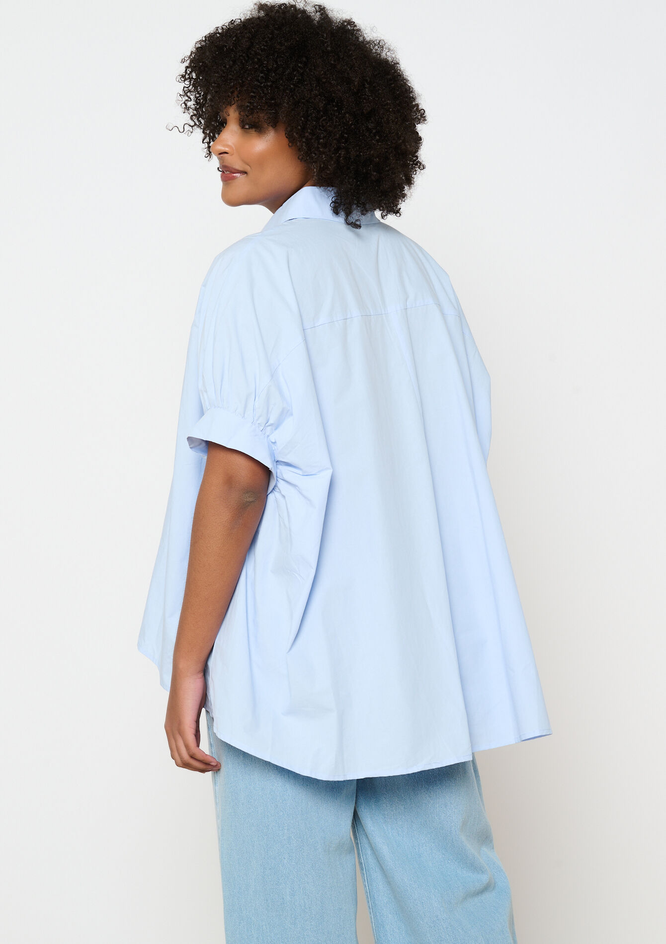Oversized hemd met borduursel - BLUE PASTEL - 05702725_3003