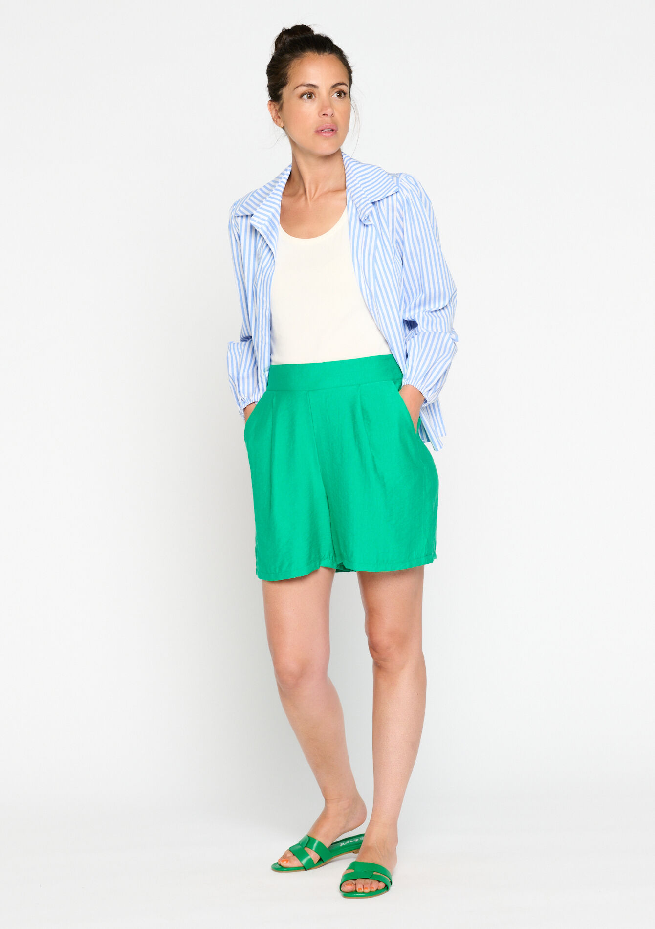 Fluid shorts with satin effect, Fluid shorts with satin effect - GREEN APPLE - 06100538_1783