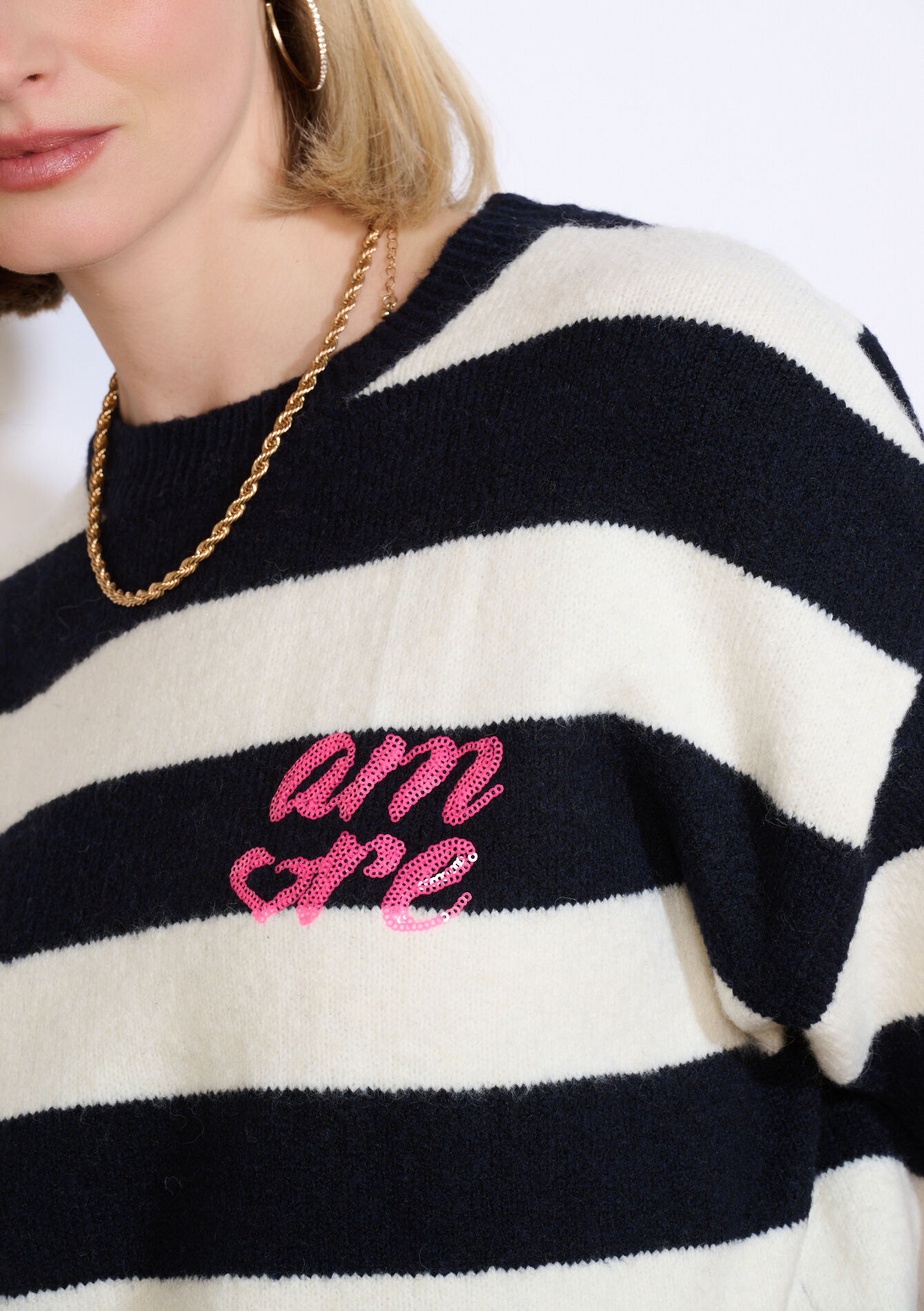Striped sweater with slogan - NAVY BASIC - 04007172