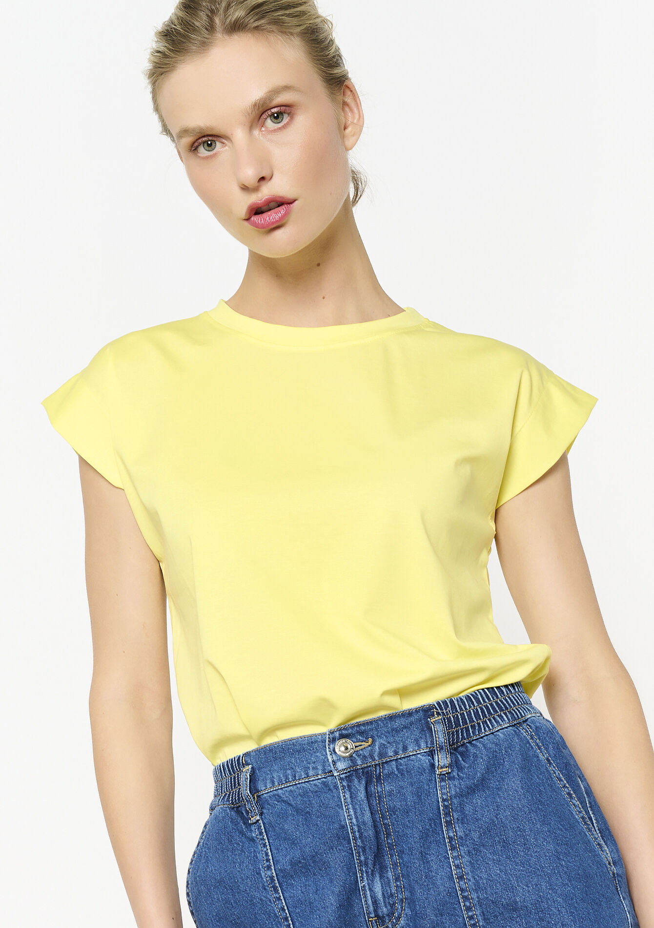 Fluid T-shirt with cap sleeves - YELLOW PASTEL - 02301831