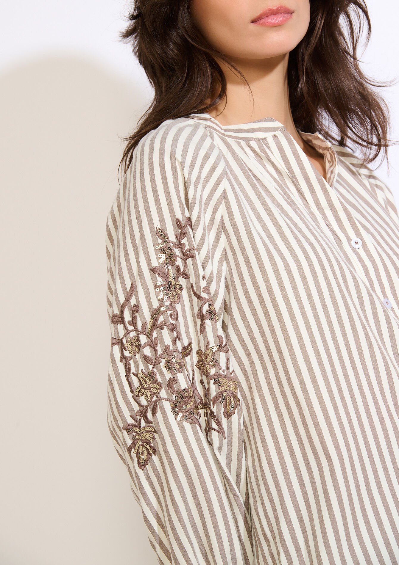 Gestreepte blouse met borduurwerk, Gestreepte blouse met borduurwerk - OFFWHITE - 05702996_1001