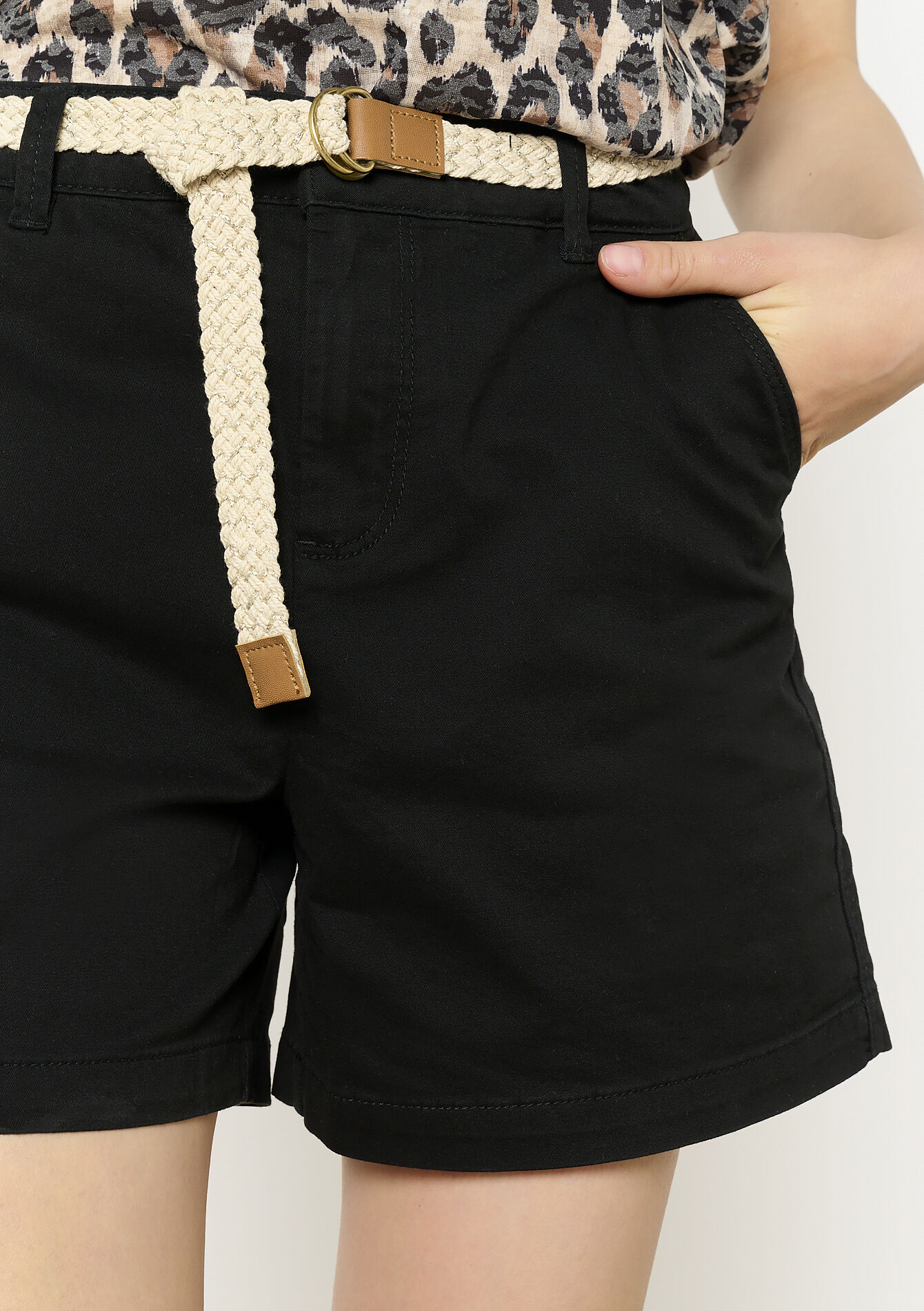 Short taille normale avec ceinture - BLACK - 06100669_1119