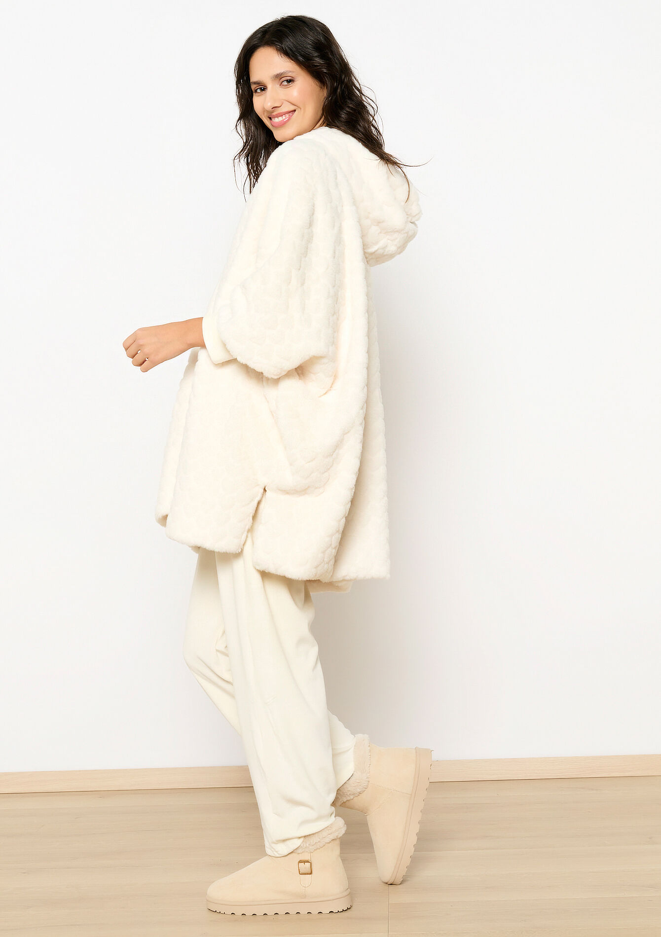 Poncho with heart pattern, Poncho with heart pattern - VANILLA WHITE - 15100290_1013