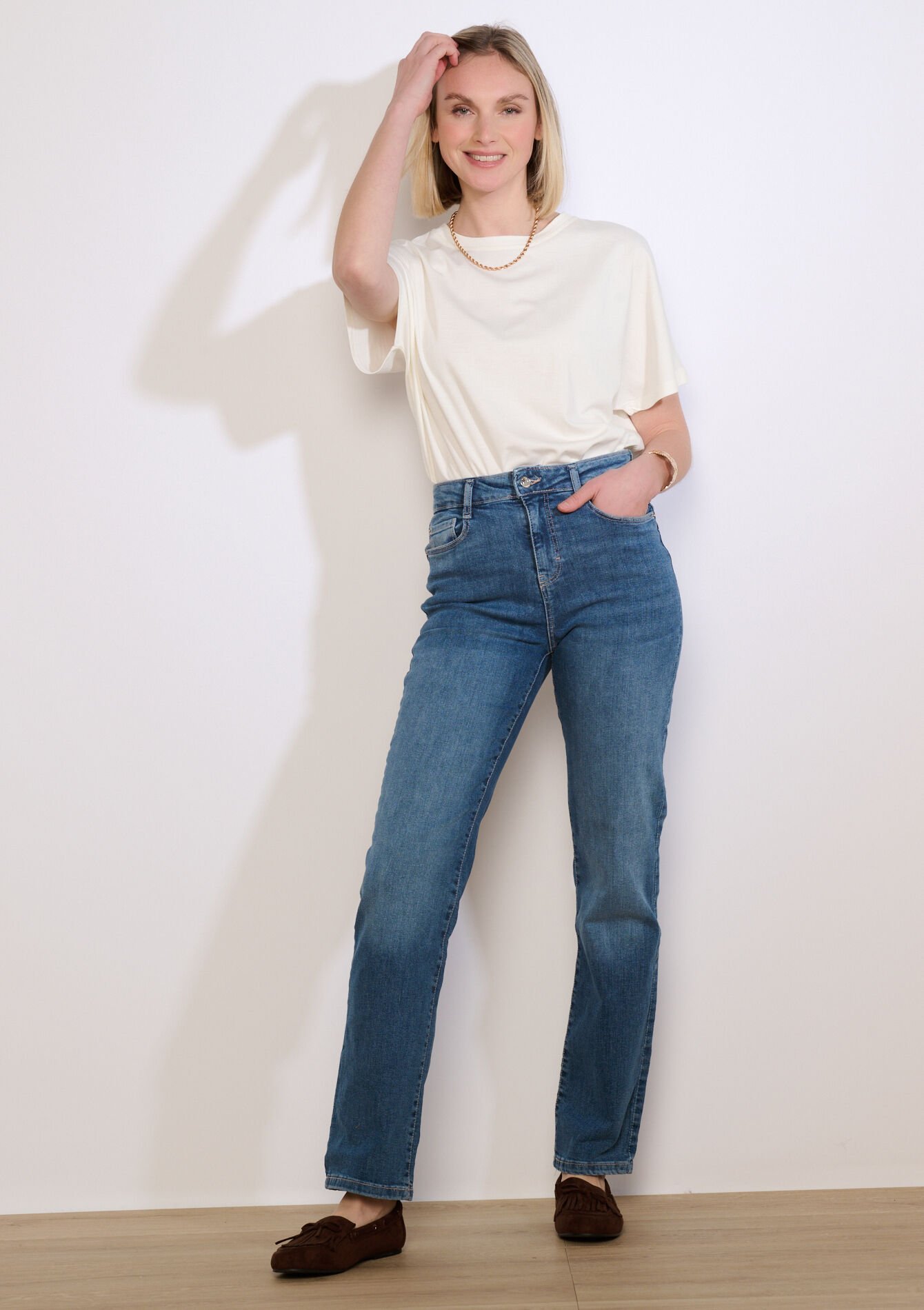 Rechte jeans met hoge taille - MEDIUM BLUE - 22000634_0500