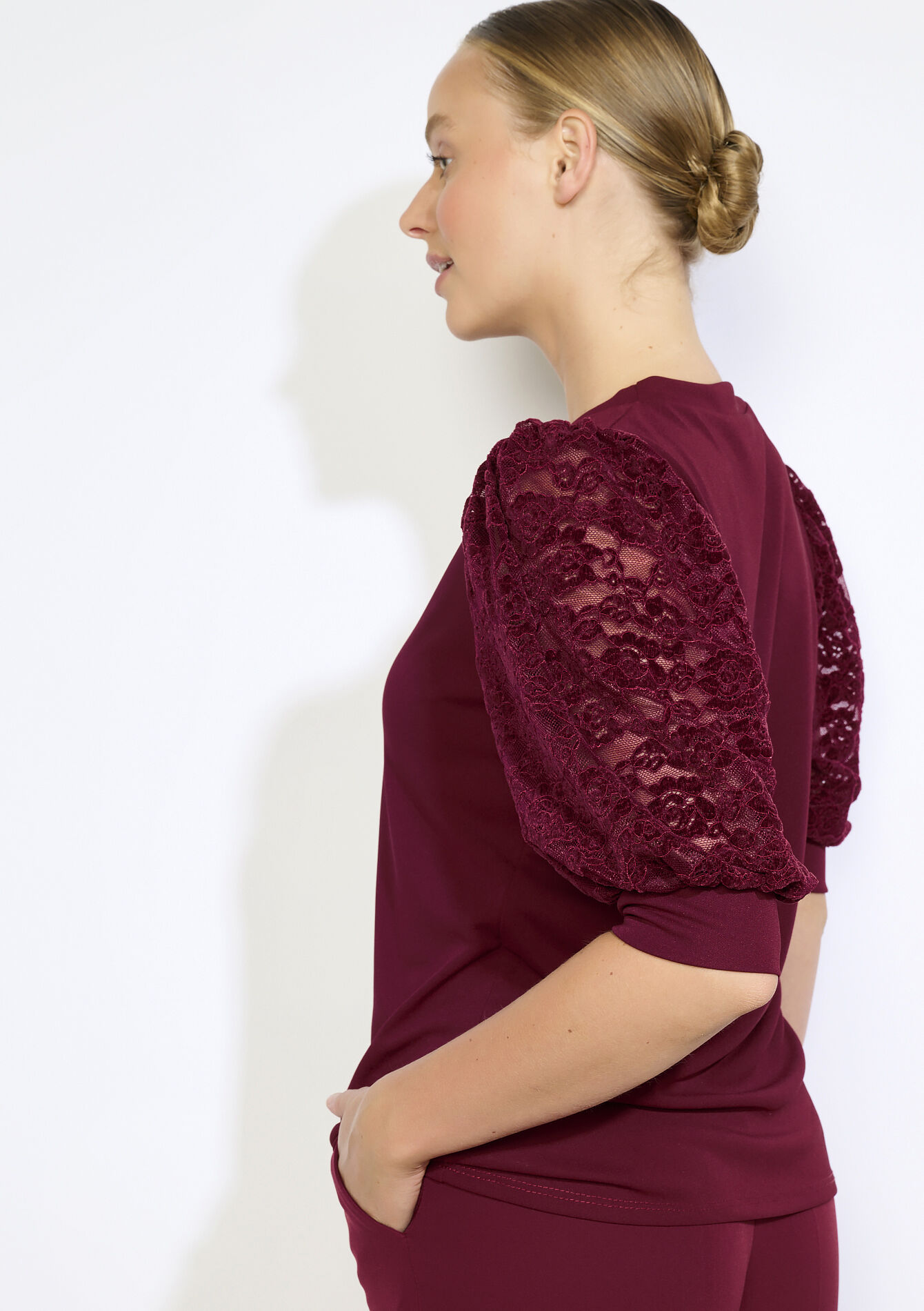 Lace puff sleeve t-shirt - BORDEAUX WINE - 02301925