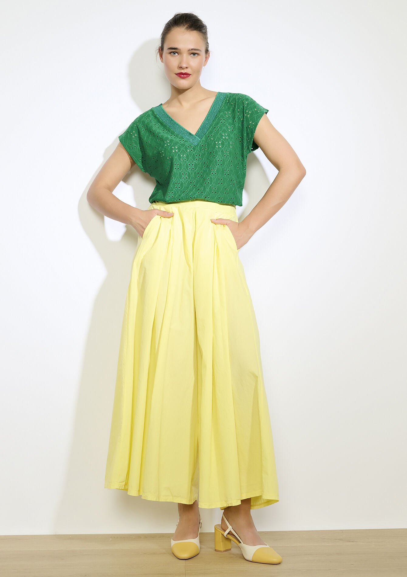 Embroidered cotton top, Embroidered cotton top - GREEN APPLE - 02301848_1783