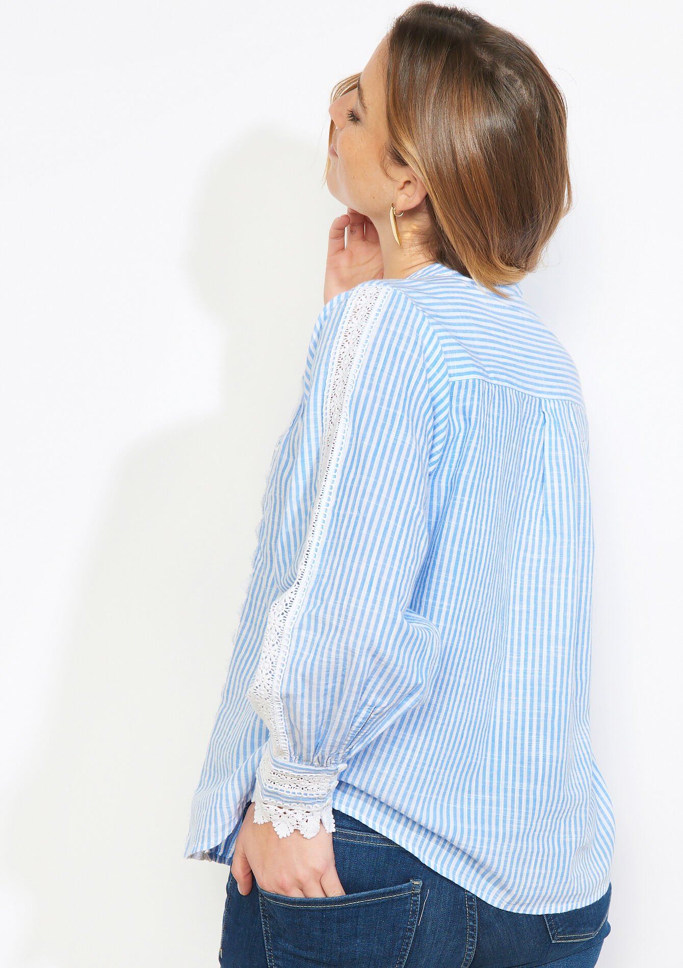 Fijn kant en streepjes blouse - BLUE PASTEL - 05702947_3003