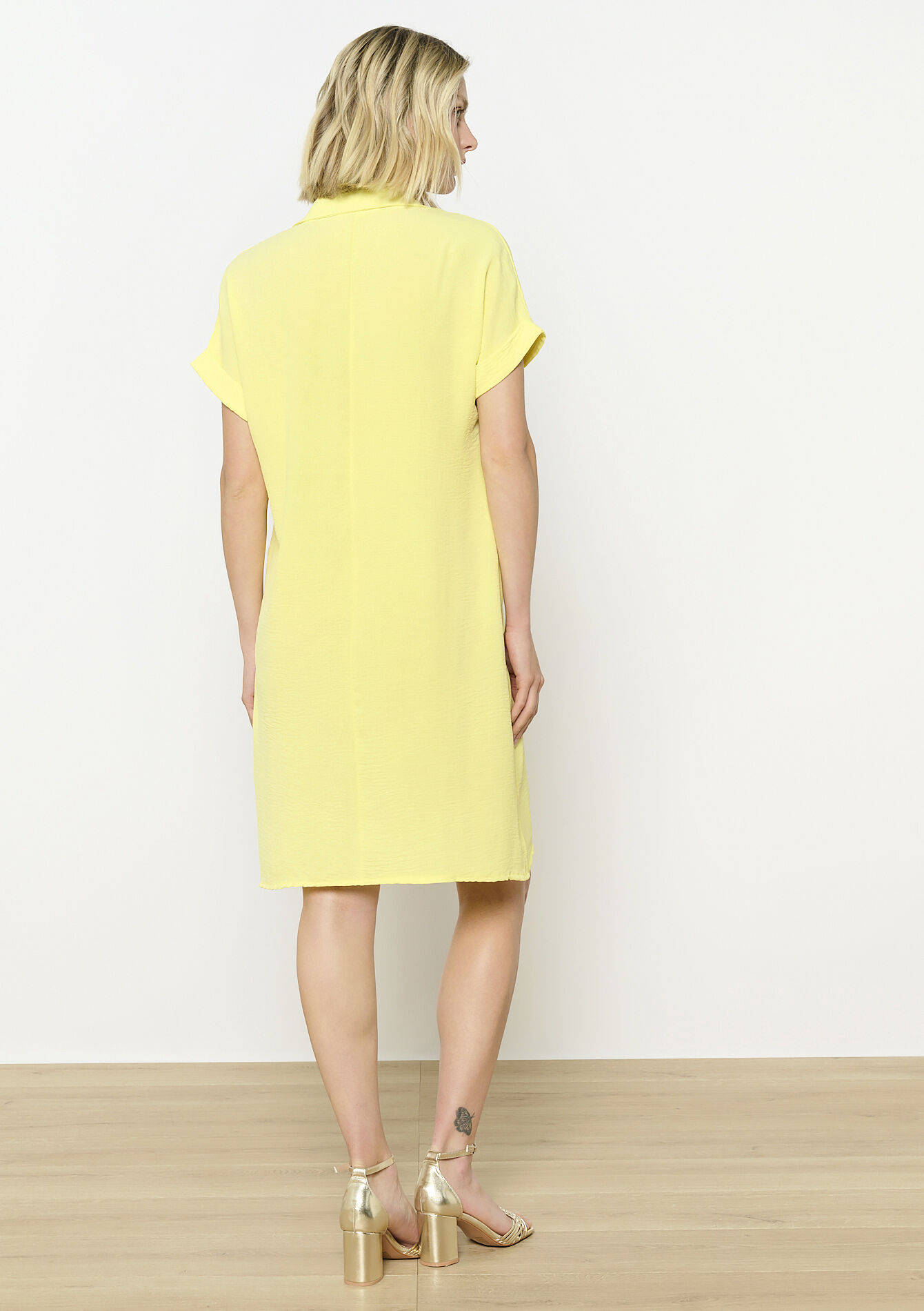 Rechte jurk met polokraag, Rechte jurk met polokraag - YELLOW PASTEL - 08104127_5004