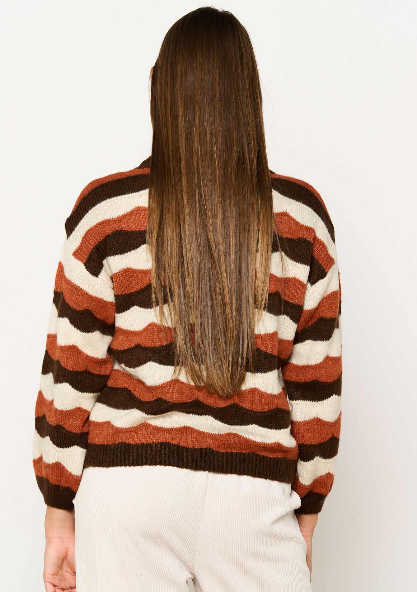 Sweater with colour block - CAMEL - 04006764_950