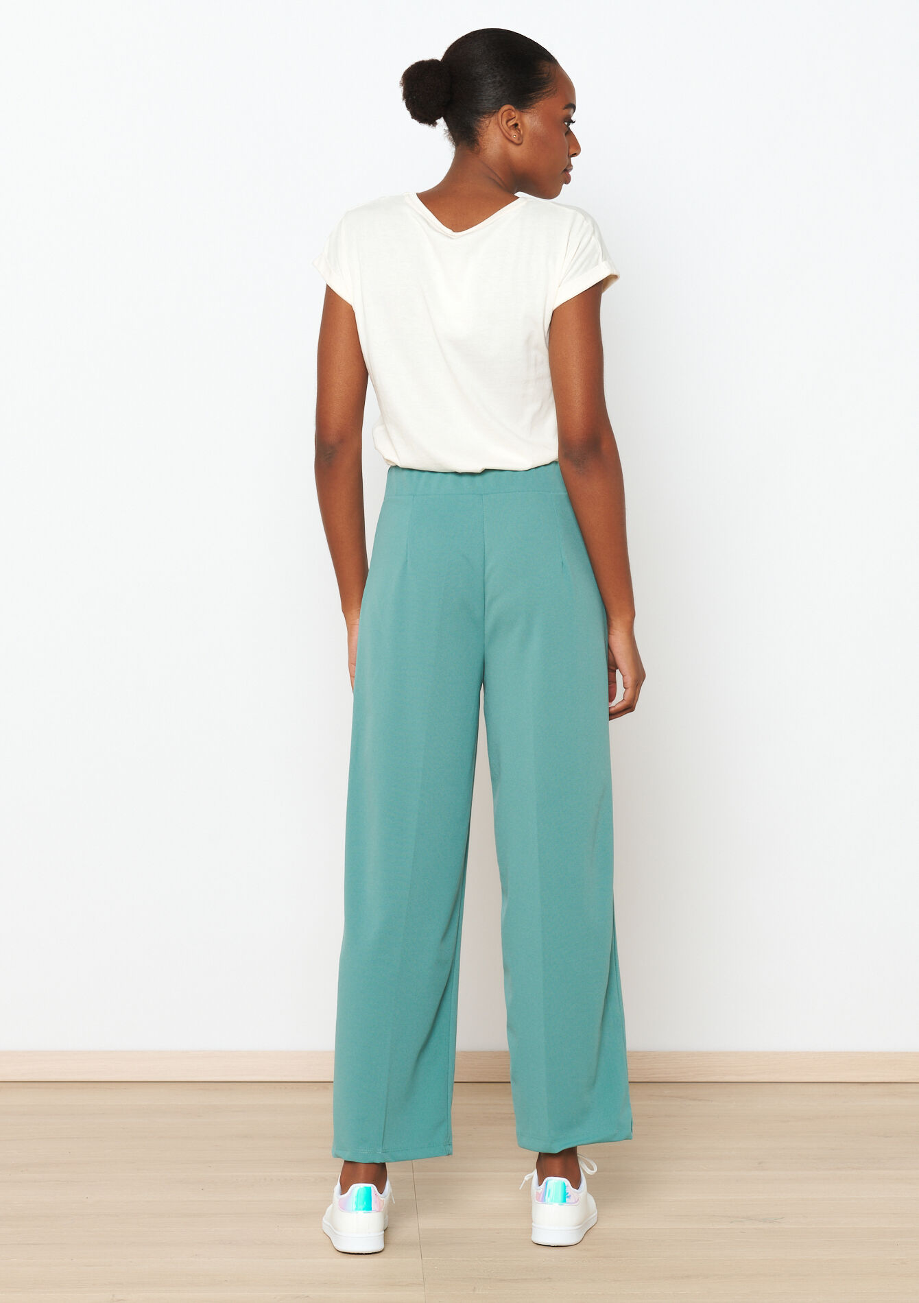 Loose-fitting trousers - ALMOND GREEN - 06600823_1724