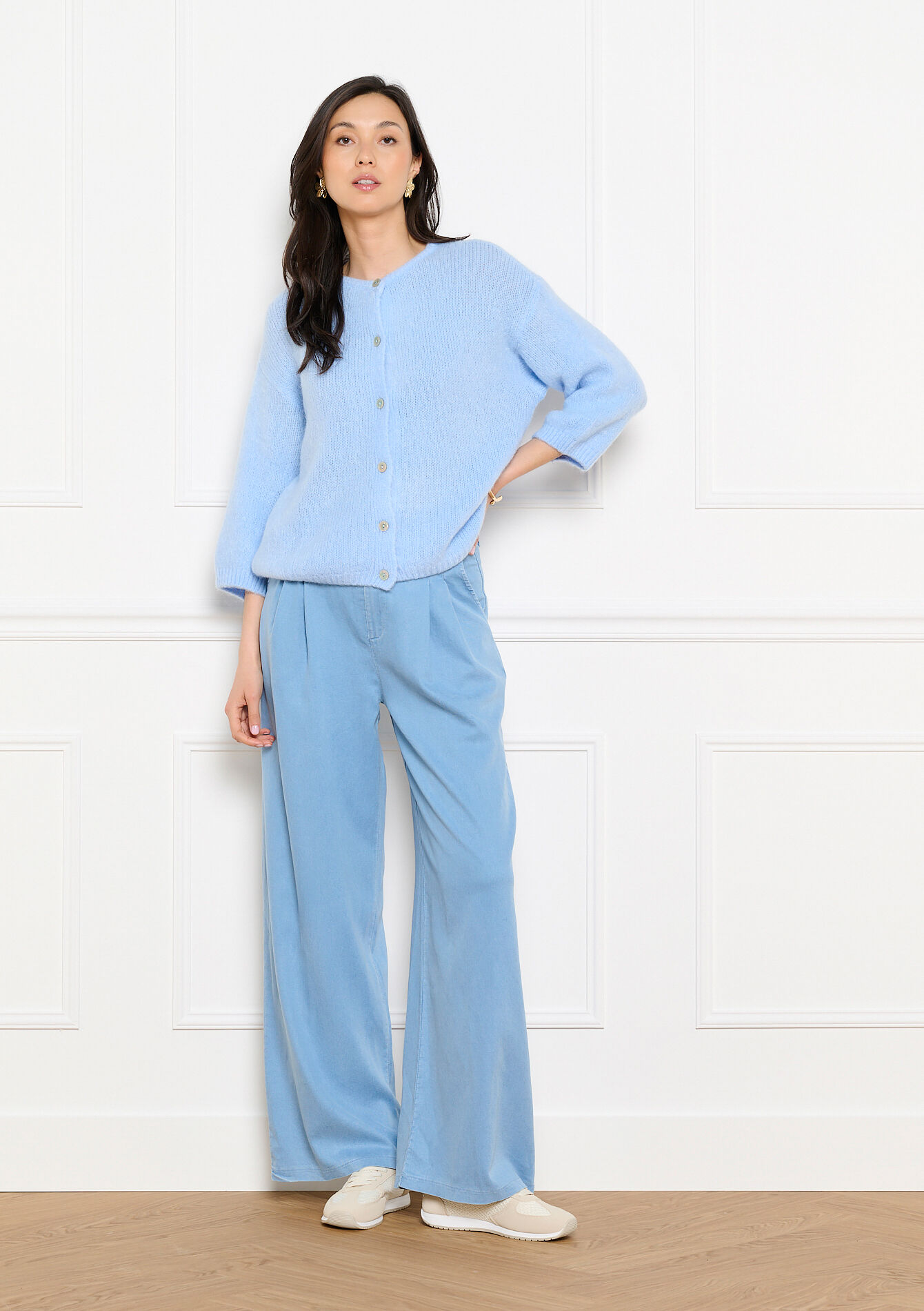 Minimalist buttoned cardigan - LT BLUE - 04101446_2519
