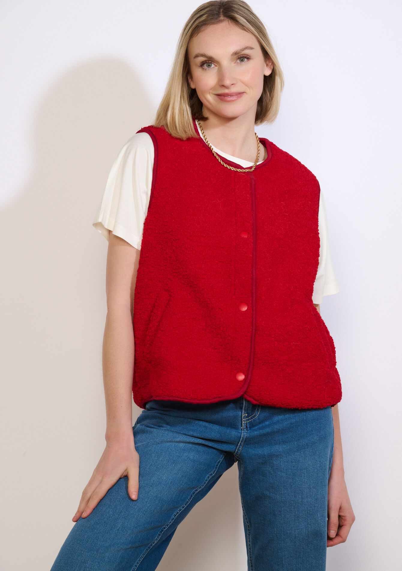 Mouwloos vest met textuur - RED LOLLIPOP - 09001527_5301