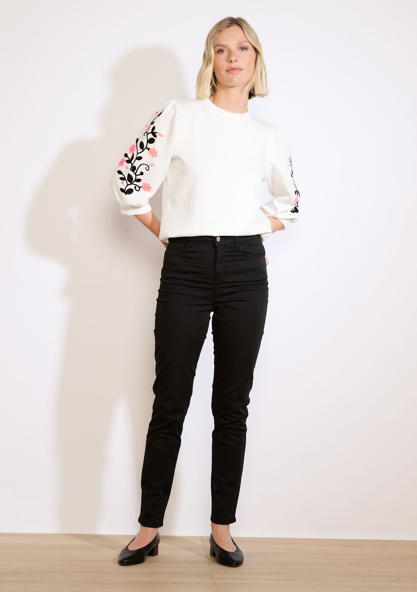 High waist slim trousers, High waist slim trousers - BLACK - 06004578_1119