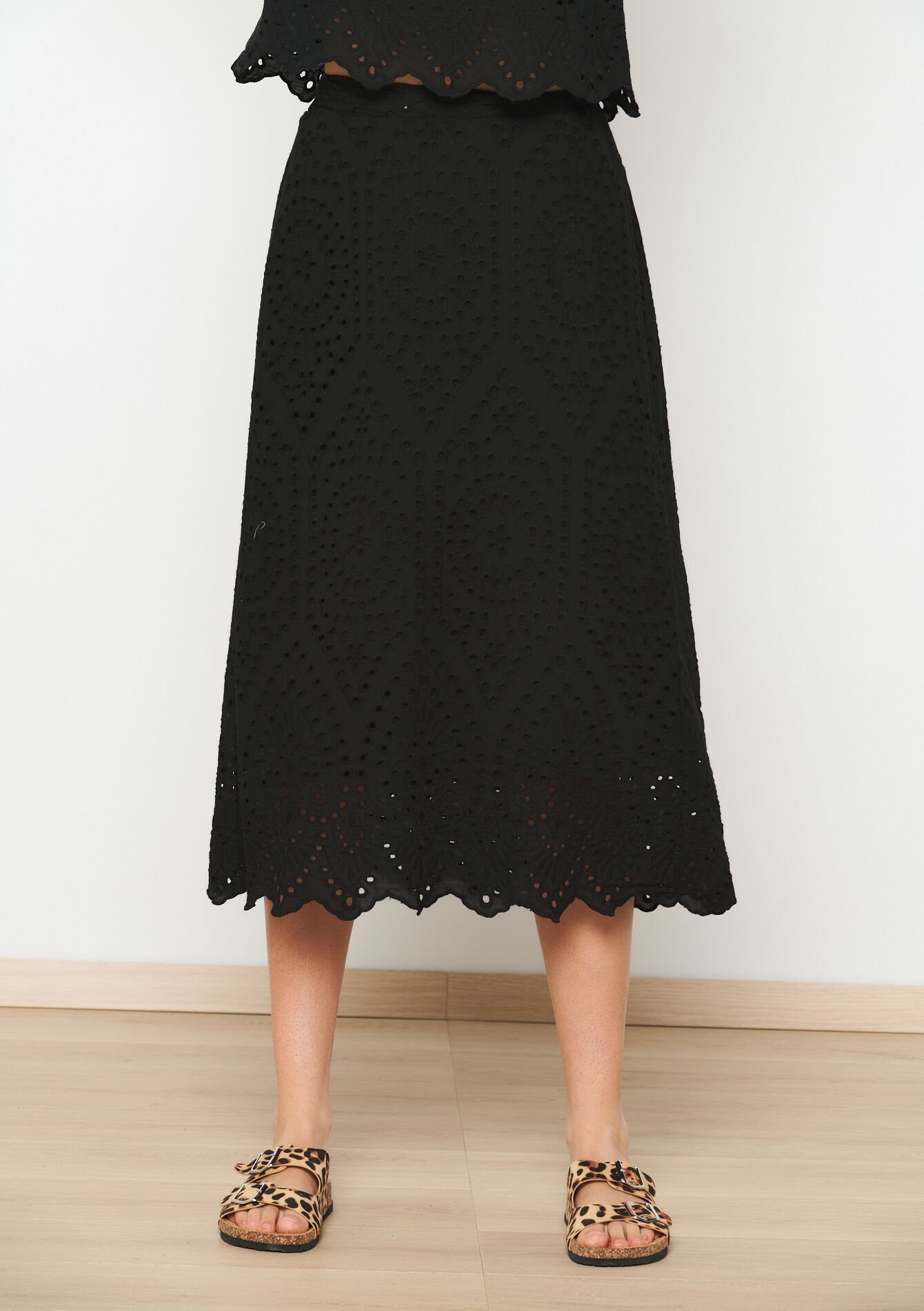 Jupe mi-longue en broderie anglaise, Jupe mi-longue en broderie anglaise - BLACK - 07101239_1119