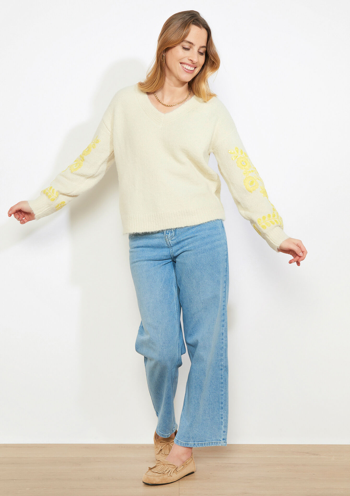 Embroidered puff sleeve knit, Embroidered puff sleeve knit - VANILLA WHITE - 04007202_1013