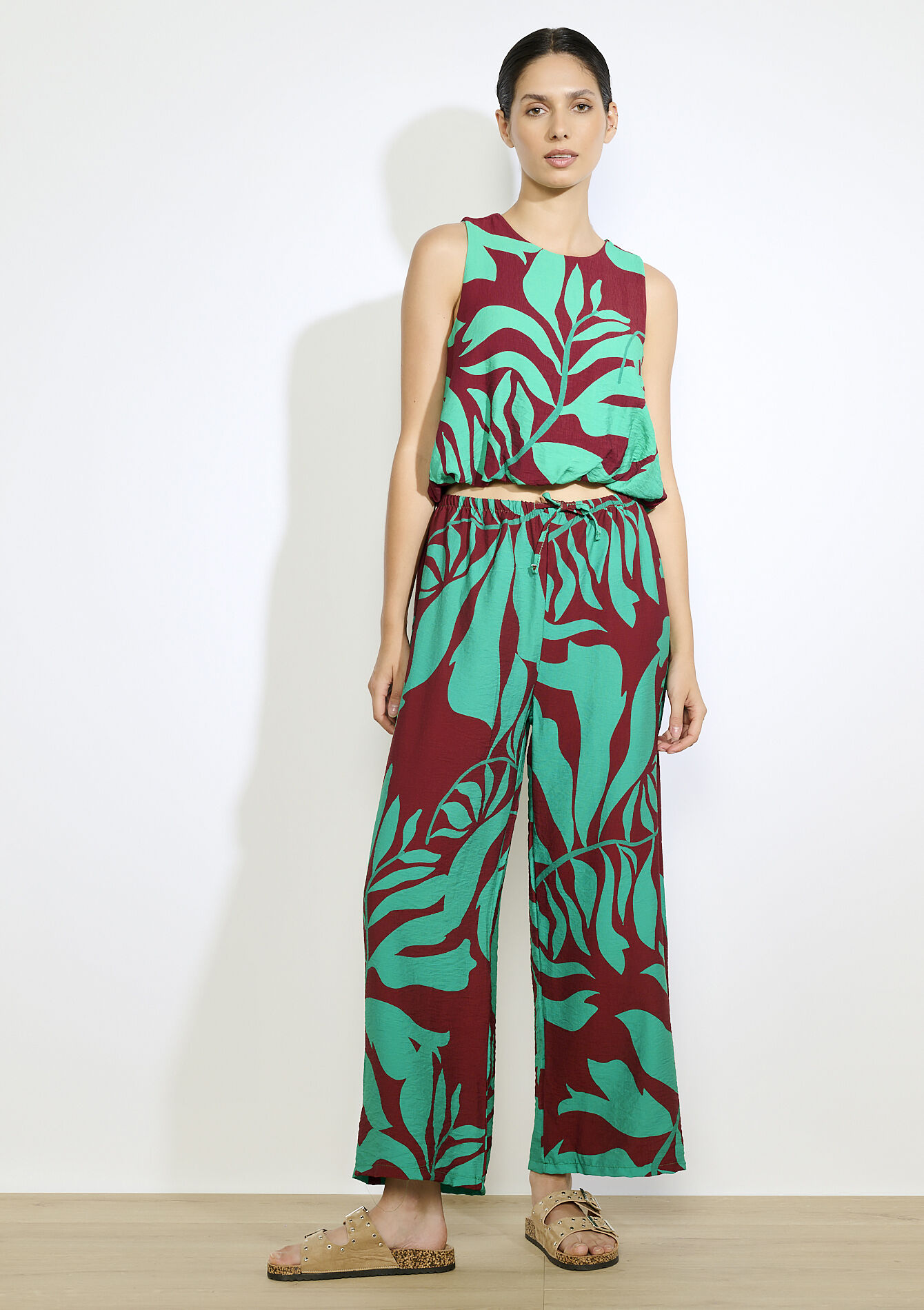 Mouwloze top met print - BROWN DARK CHOCOLATE - 05702899_3720