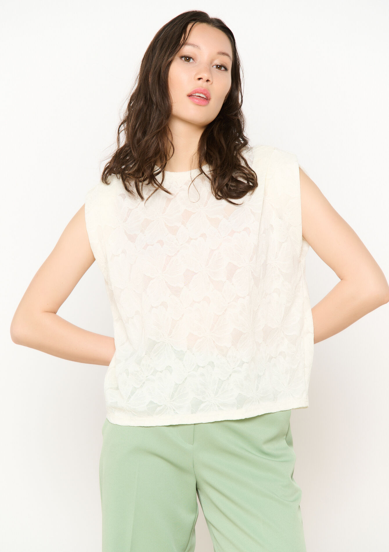 Kanten top met opengewerkte bloemen, Kanten top met opengewerkte bloemen - VANILLA WHITE - 02200489_1013