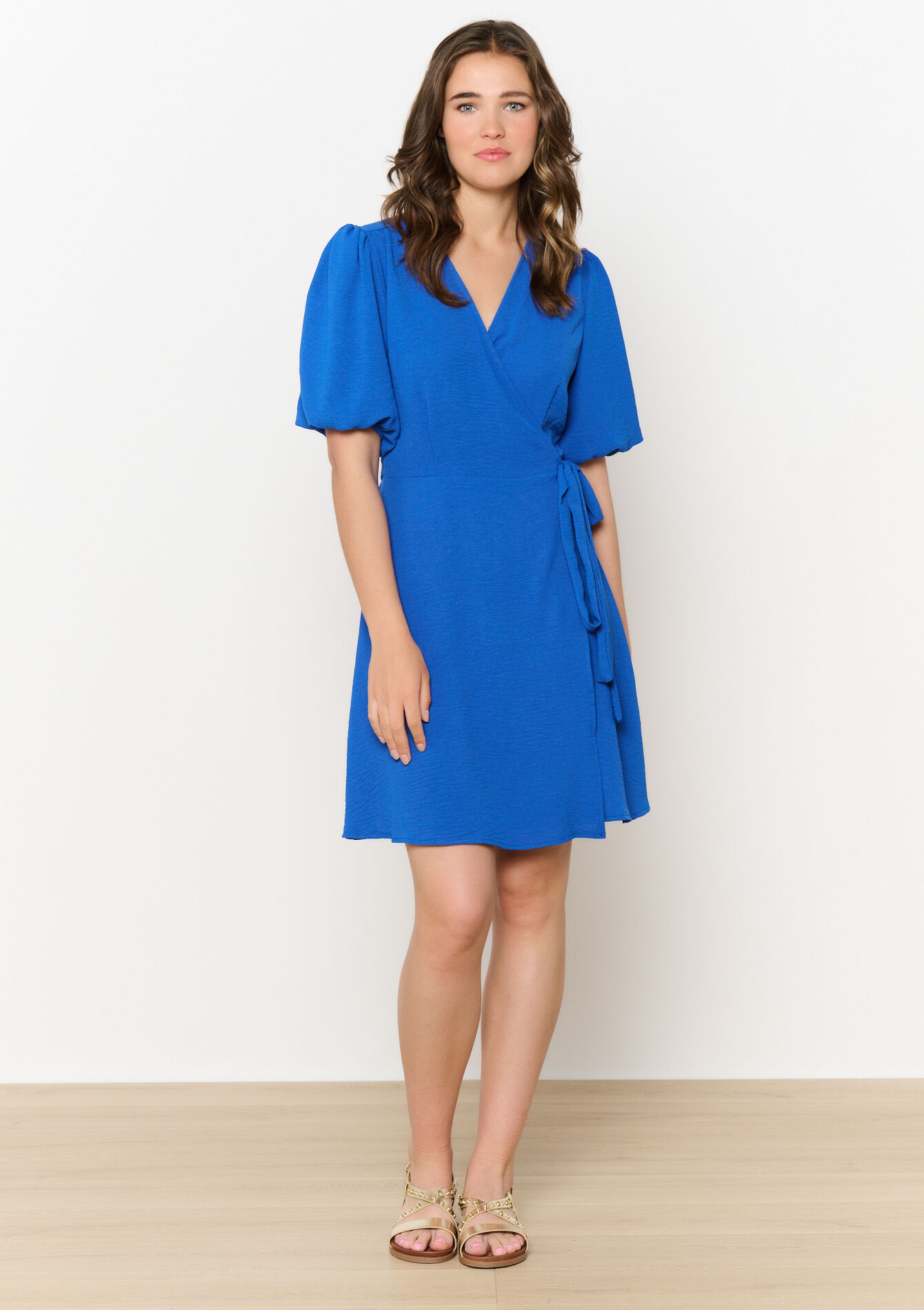 Wikkeljurk met pofmouwen - ELECTRIC BLUE - 08104135_1619