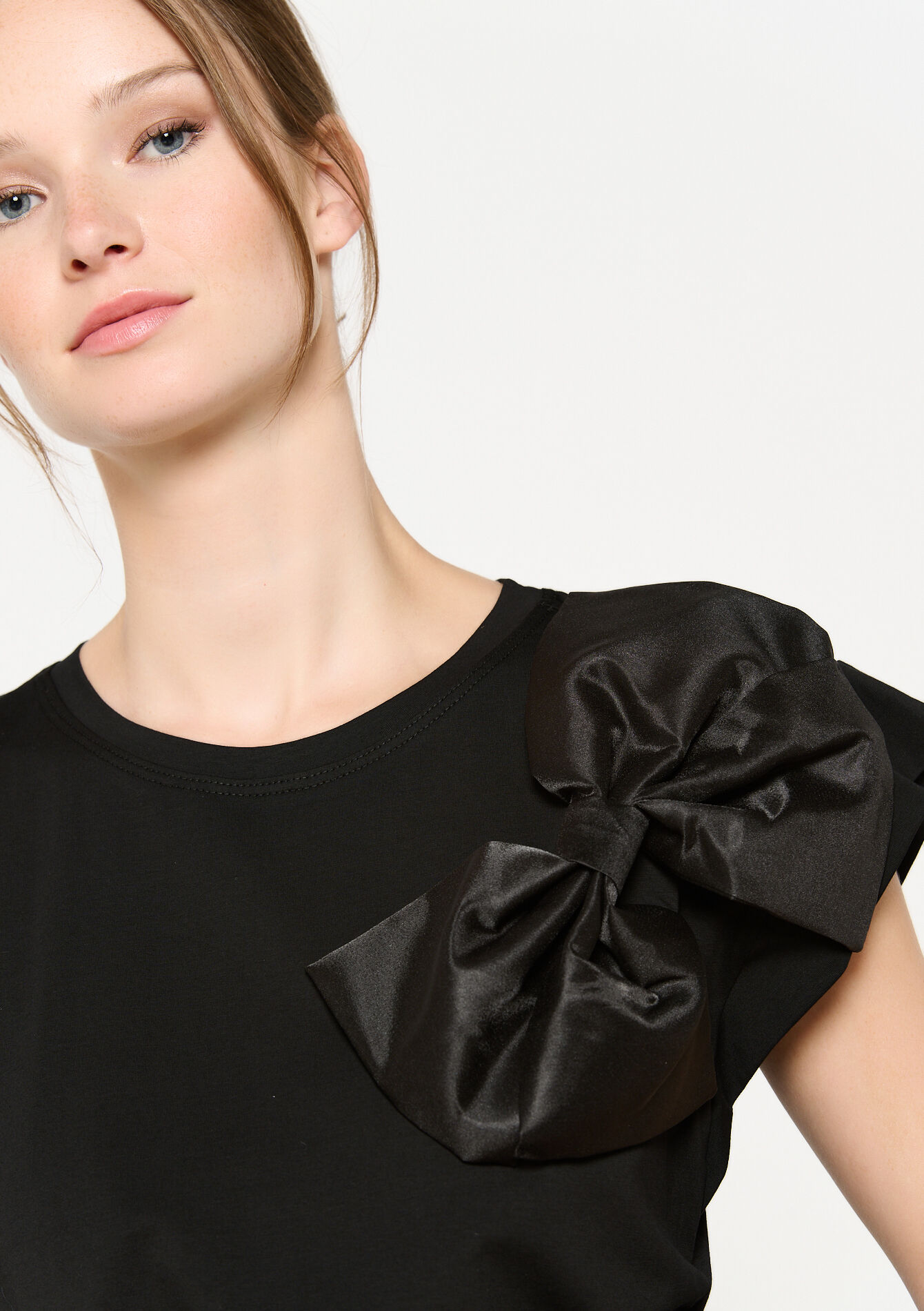 T-shirt met satijnen strik, T-shirt met satijnen strik - BLACK - 02301657_1119