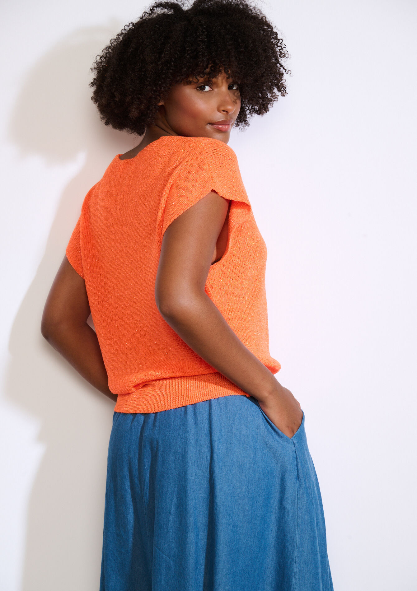 Mouwloze top in fijne knit - FLUO ORANGE - 04006992_1242