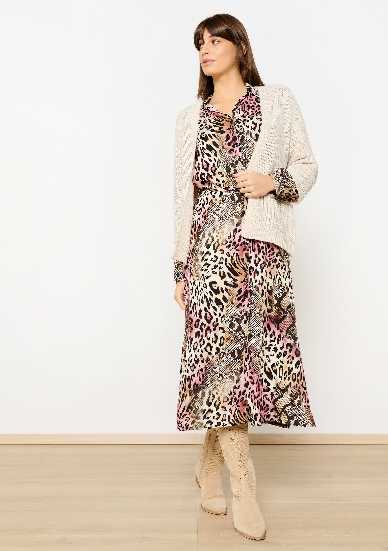 Cardigan with batwing sleeves - BEIGE SAND - 04101272_1940