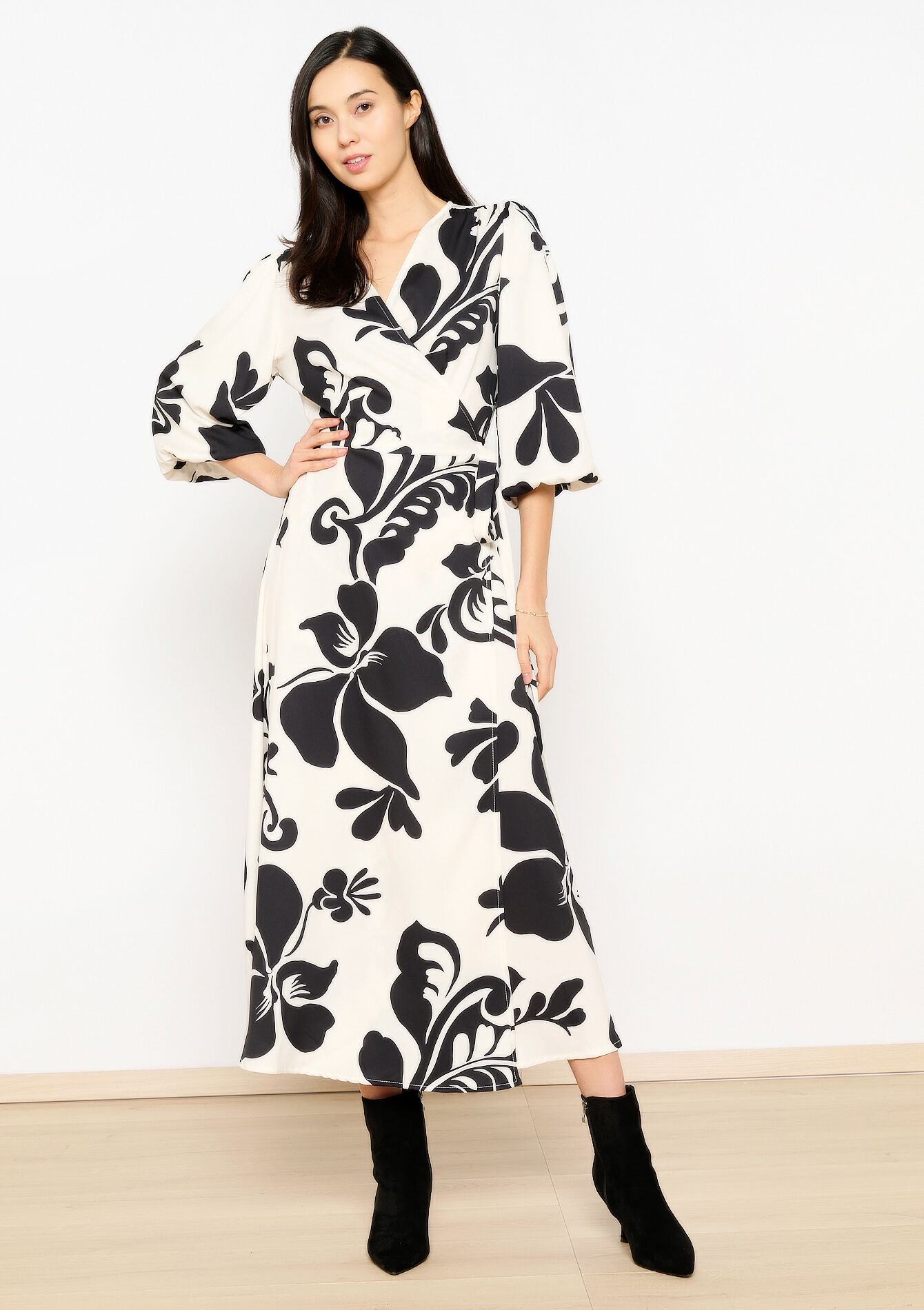 Maxi wikkeljurk met bloemenprint - OFFWHITE - 08602288_1001