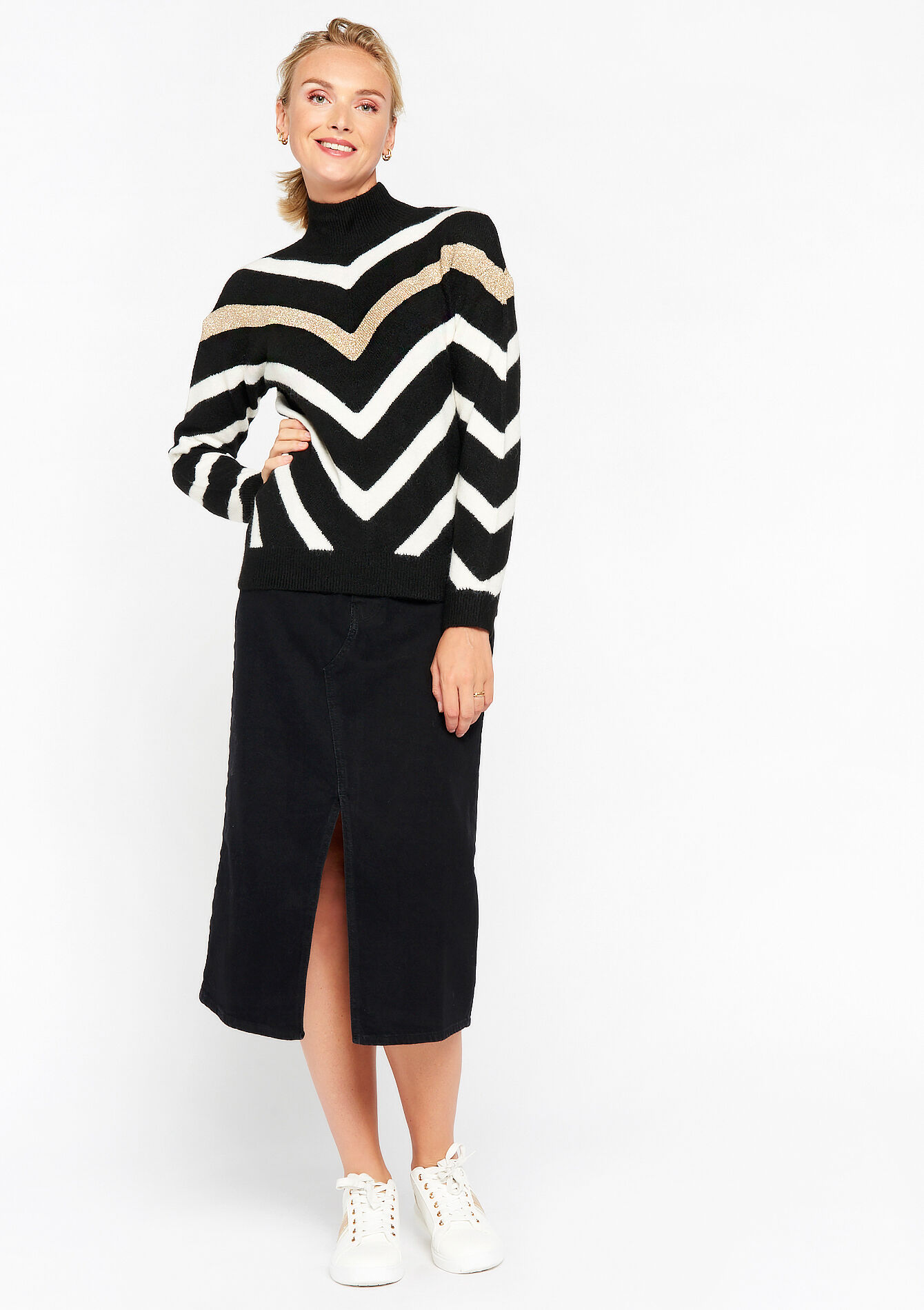 Col roulé avec motif en V - BLACK - 1073639