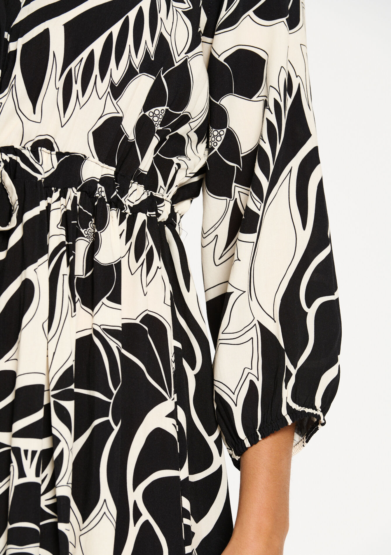 Maxi-jurk met bloemenprint - BLACK - 08602155_1119
