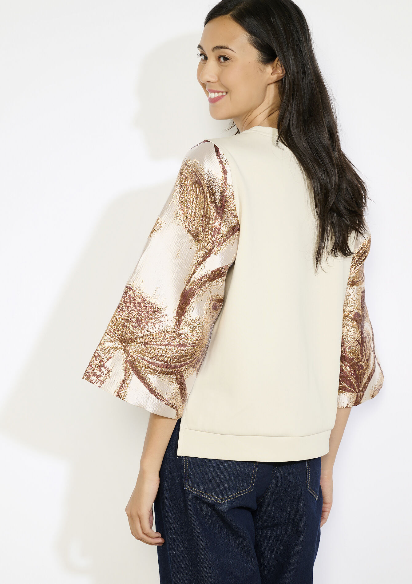 Trui met bloemen en paillettenmouwen, Trui met bloemen en paillettenmouwen - BEIGE ASH - 03001817_1904