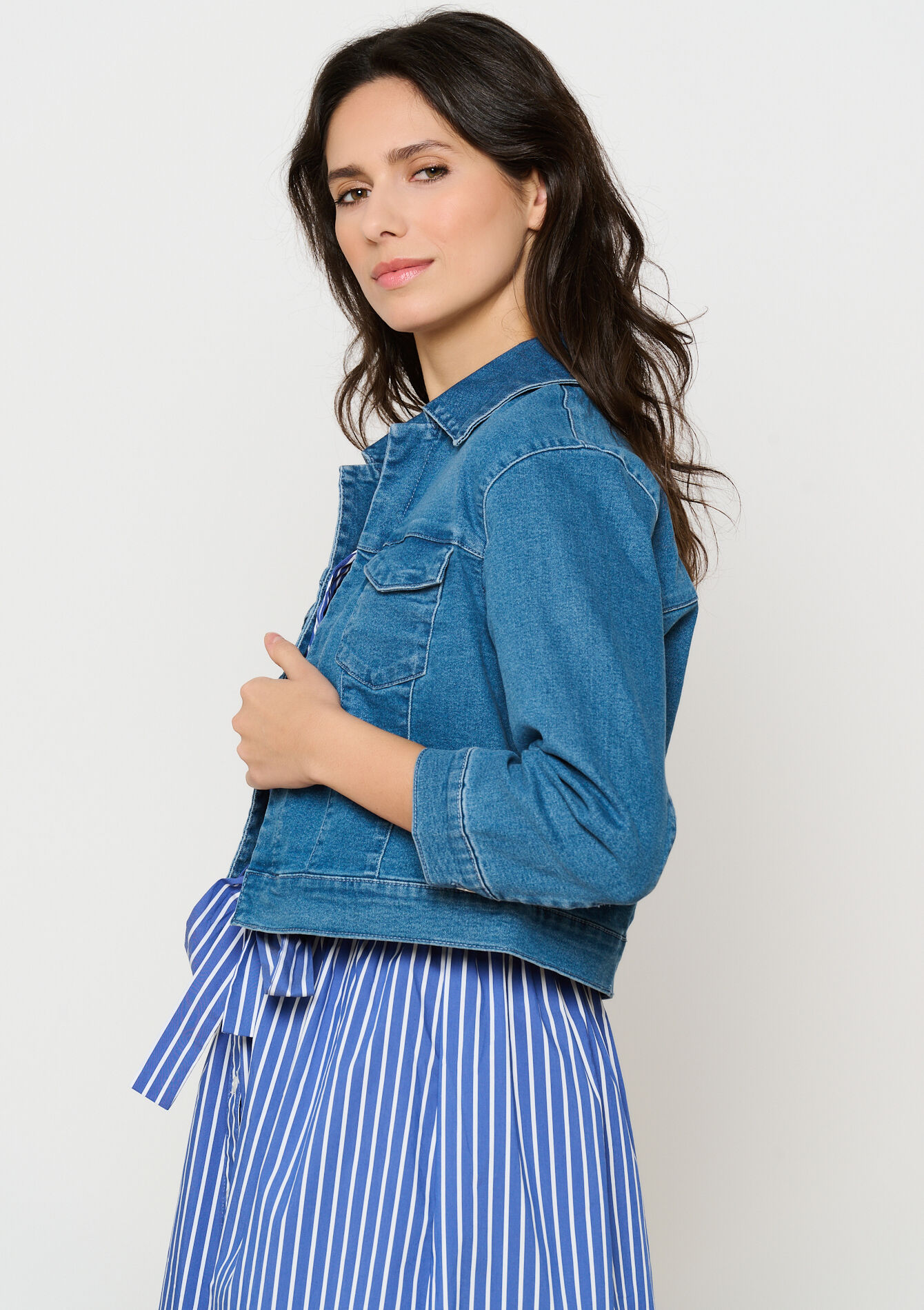 Korte denim jas - MEDIUM BLUE - 09100983_0500