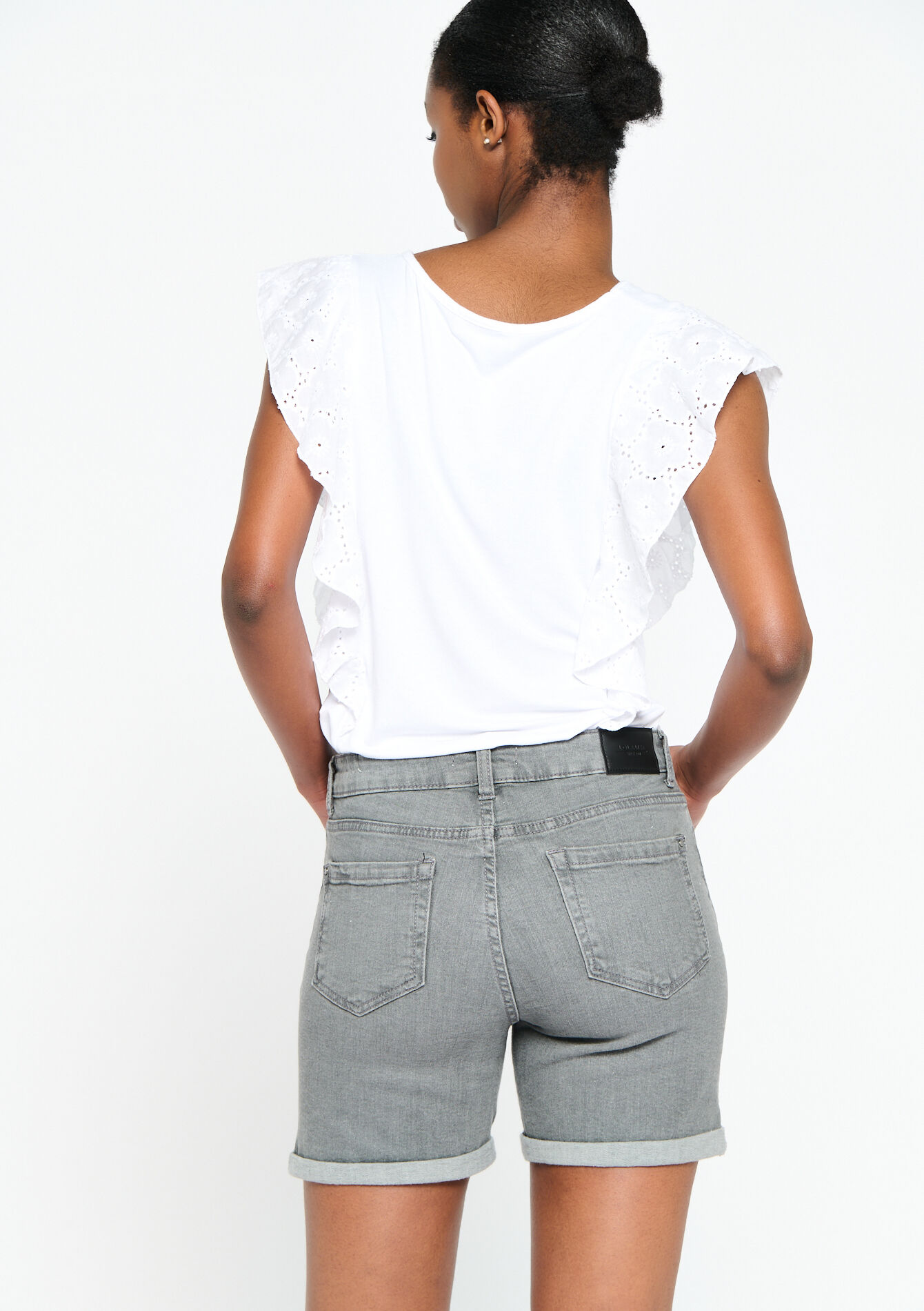 Short - MEDIUM GREY - 22000340_0512