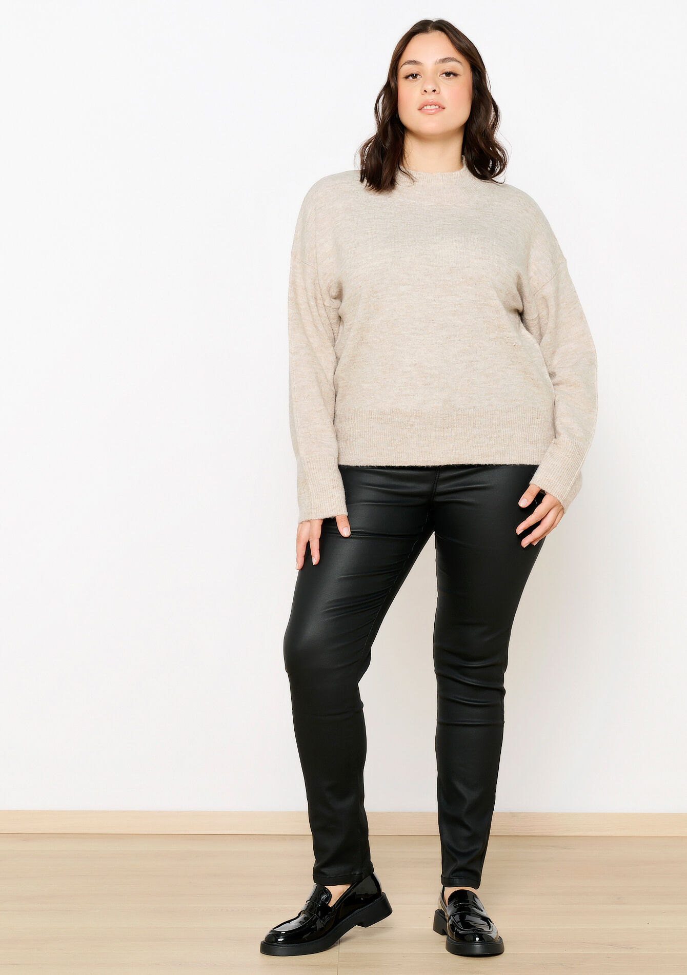 Basic trui met ronde hals, Basic trui met ronde hals - LIGHT TAUPE - 04006525_2572