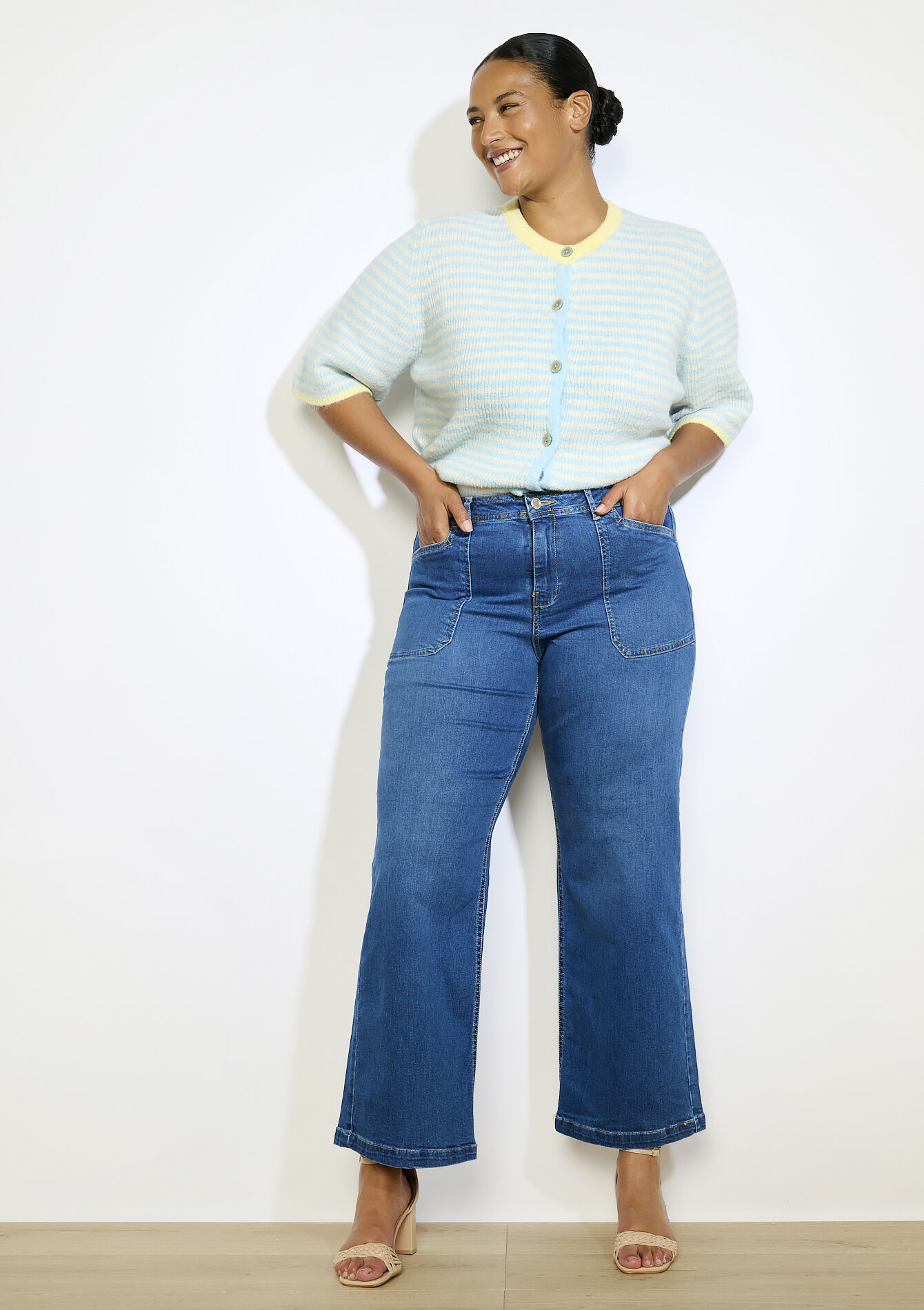 Flared jeans met hoge taille, Flared jeans met hoge taille - MEDIUM BLUE - 22000618_0500