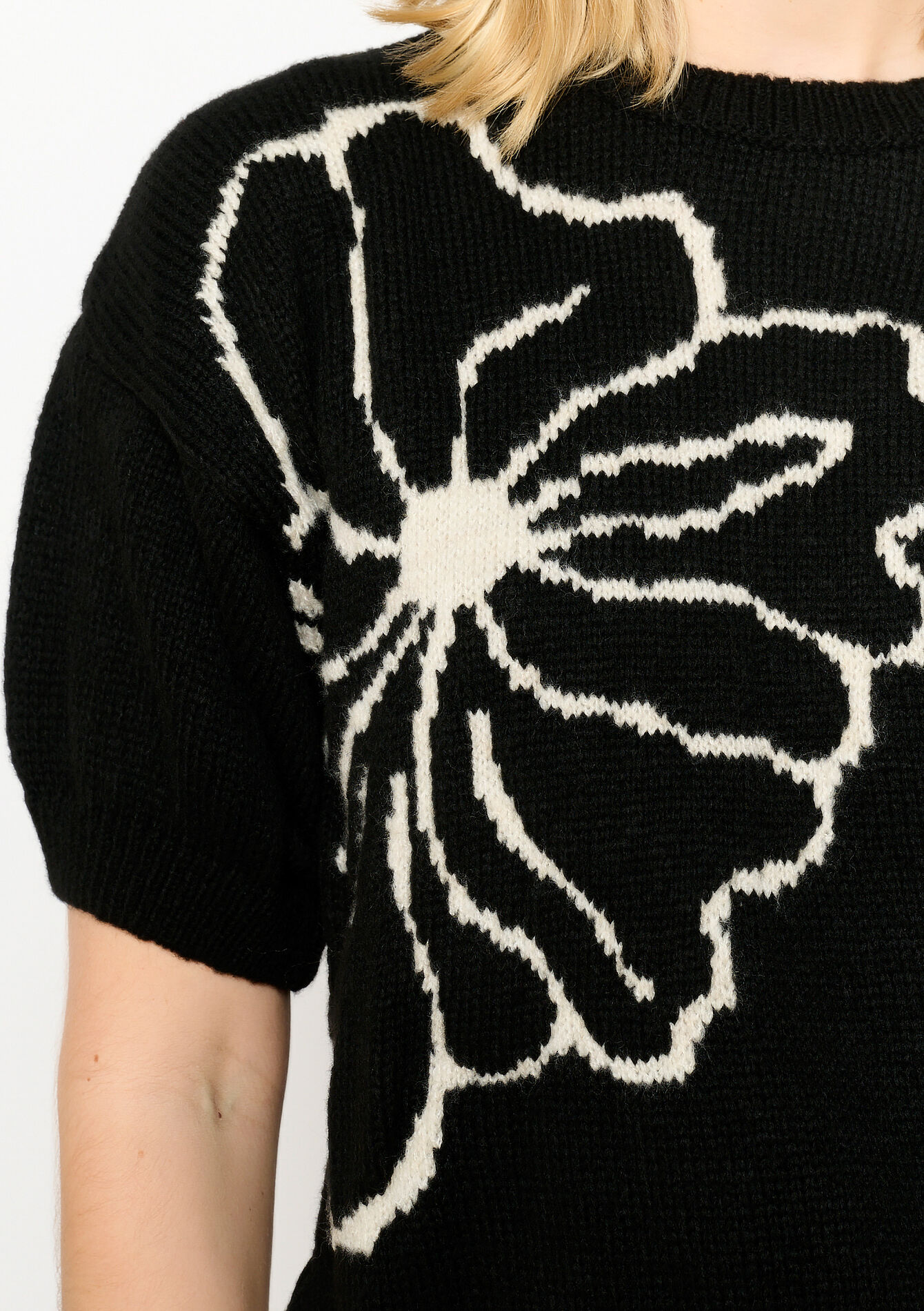 Pullover with flower, Pullover with flower - BLACK - 04006481_1119
