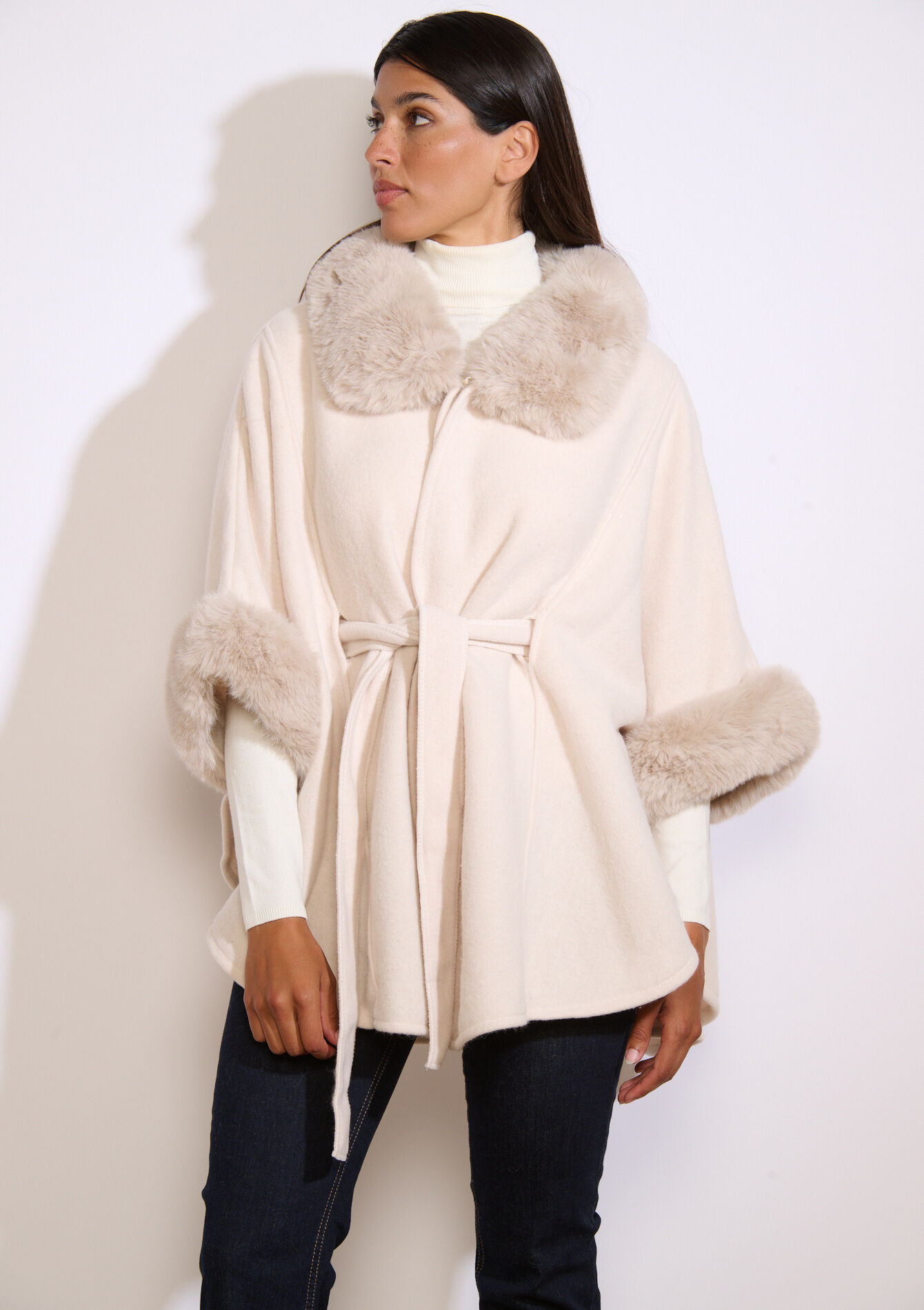 Getailleerde poncho met zachte kraag, Getailleerde poncho met zachte kraag - ECRU PEACH - 17101298_2564