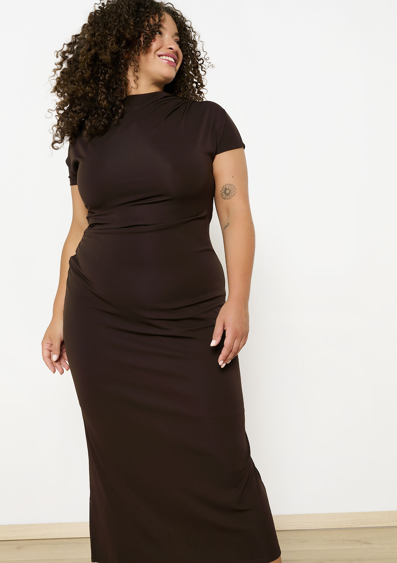 Elegante gedrapeerde jurk, Elegante gedrapeerde jurk - BROWN DARK CHOCOLATE - 08104061_3720