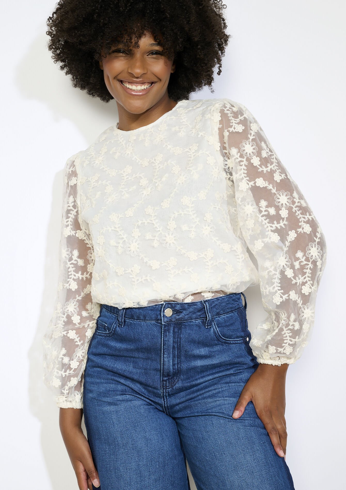 Blouse brodée en dentelle, Blouse brodée en dentelle - VANILLA WHITE - 05702877_1013