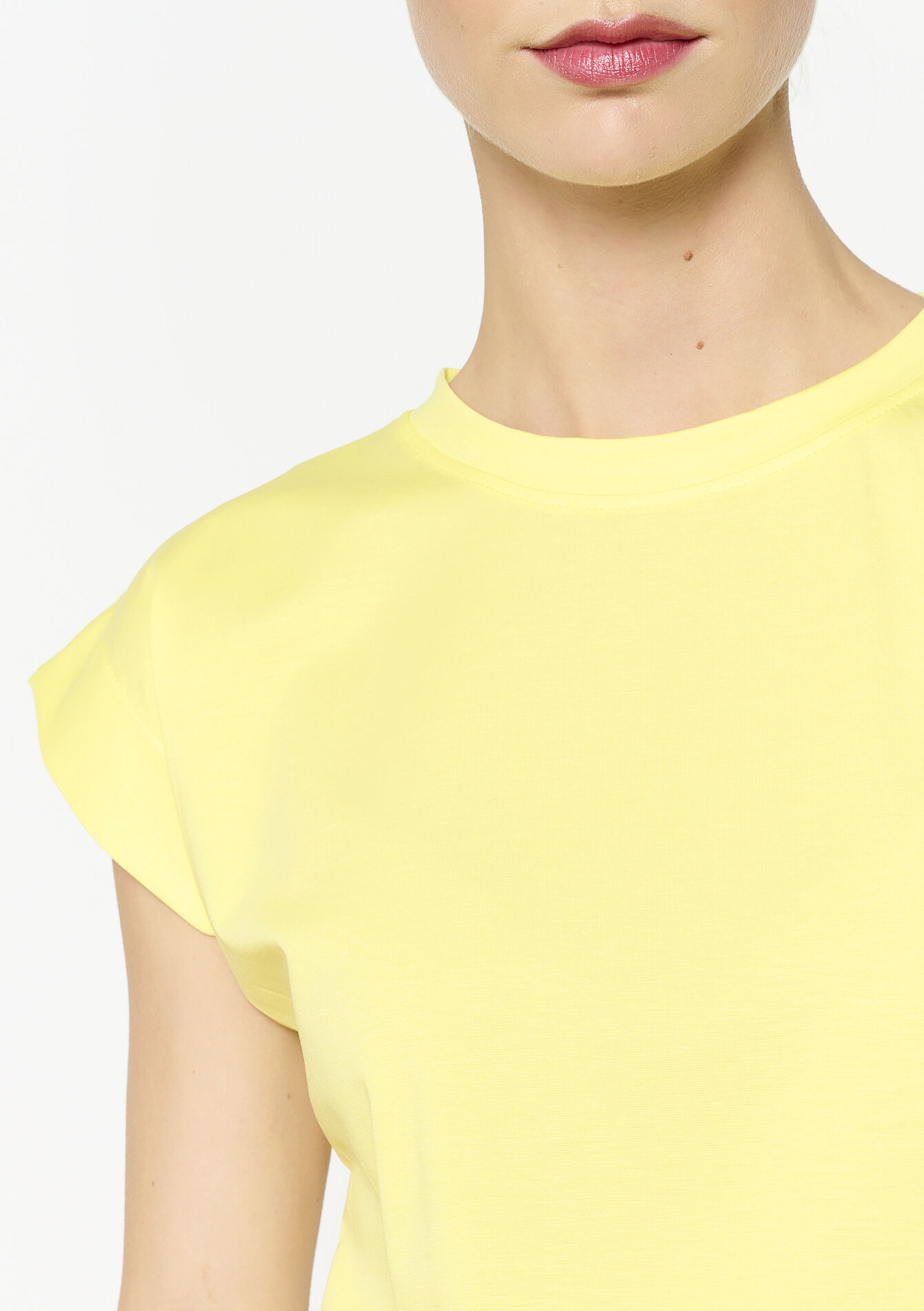 Fluid T-shirt with cap sleeves - YELLOW PASTEL - 02301831