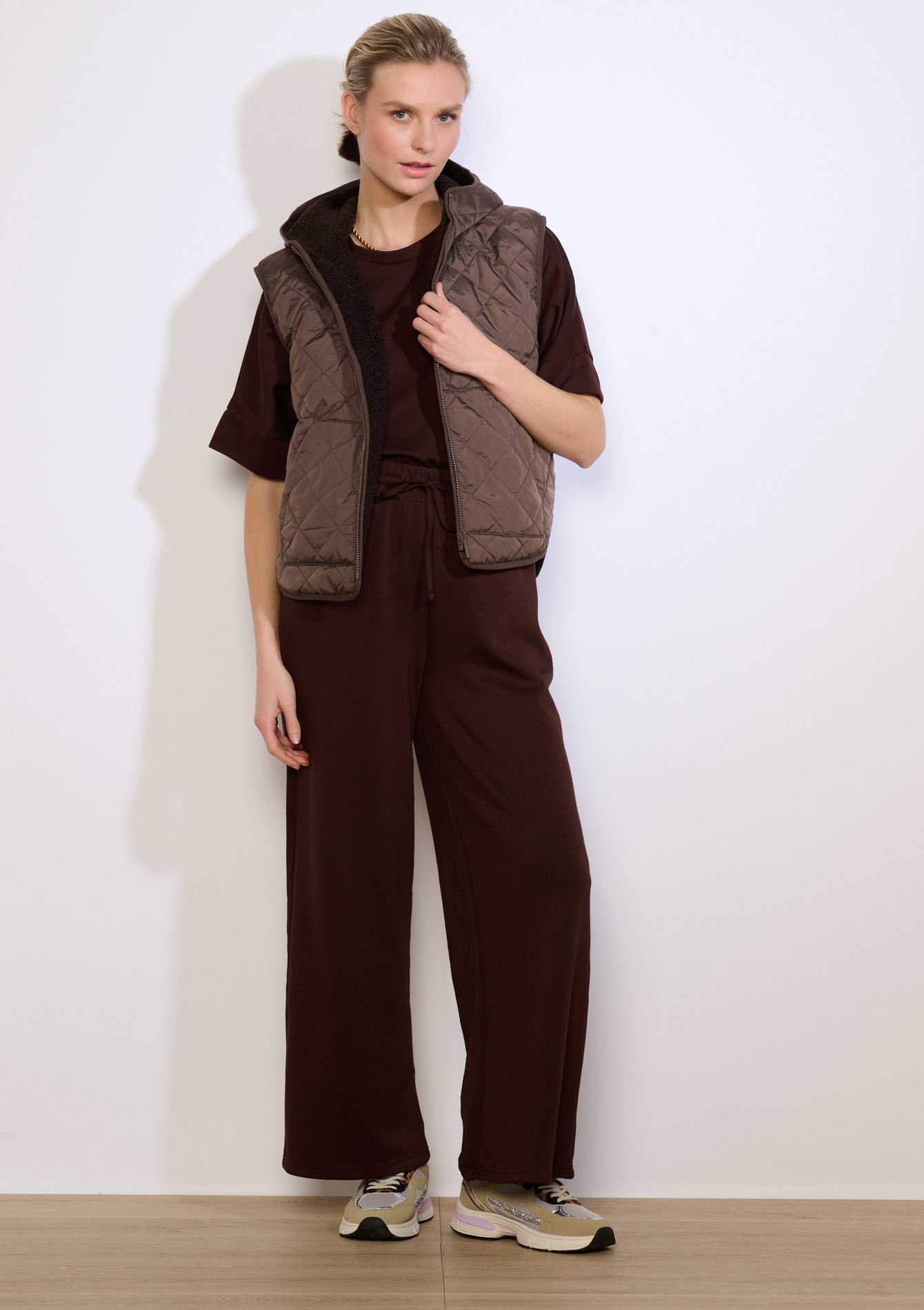 Reversible hooded vest - BROWN DARK CHOCOLATE - 15100413_3720