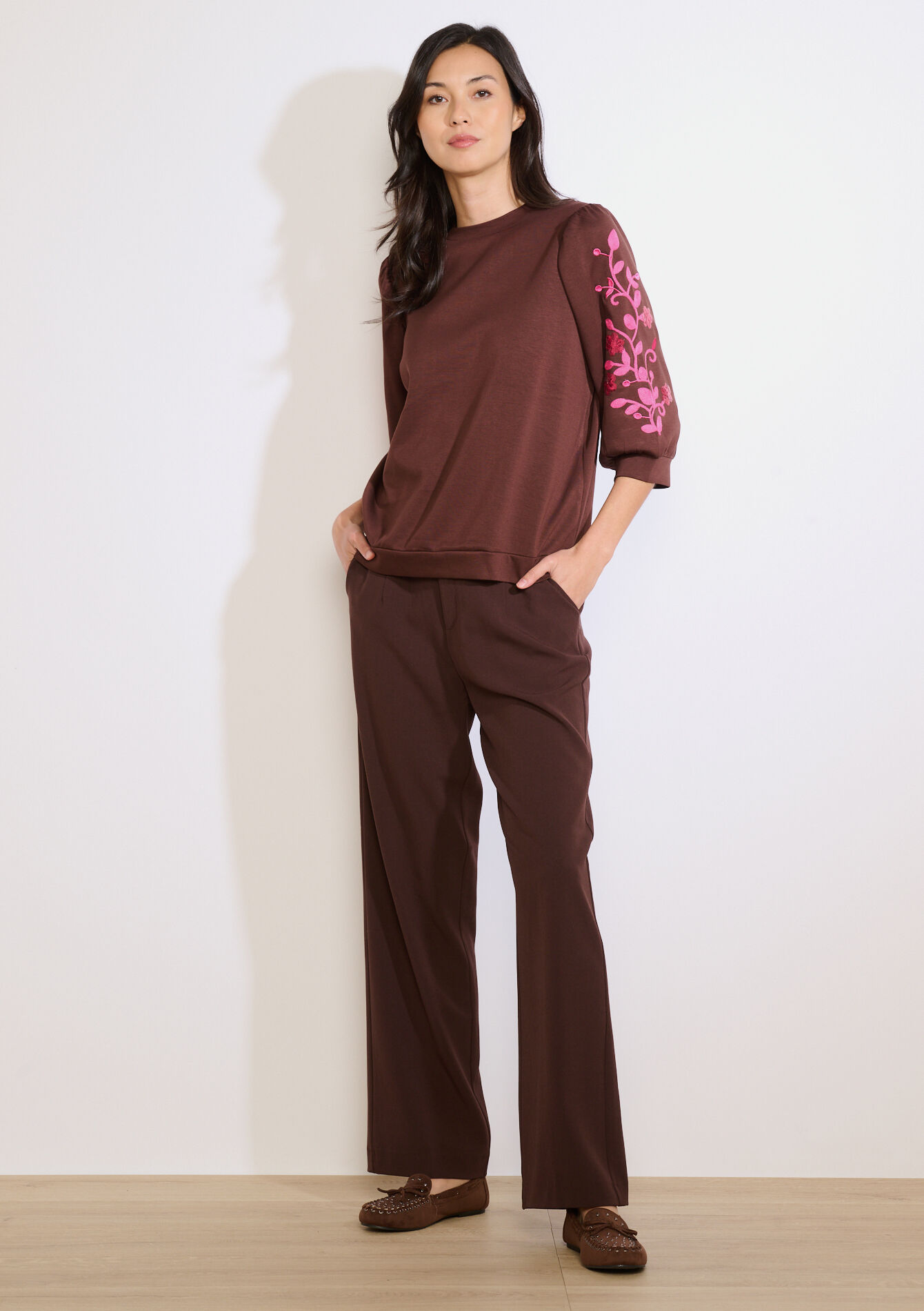 Sweater met borduursel en pailletten, Sweater met borduursel en pailletten - BROWN DARK CHOCOLATE - 03001804_3720