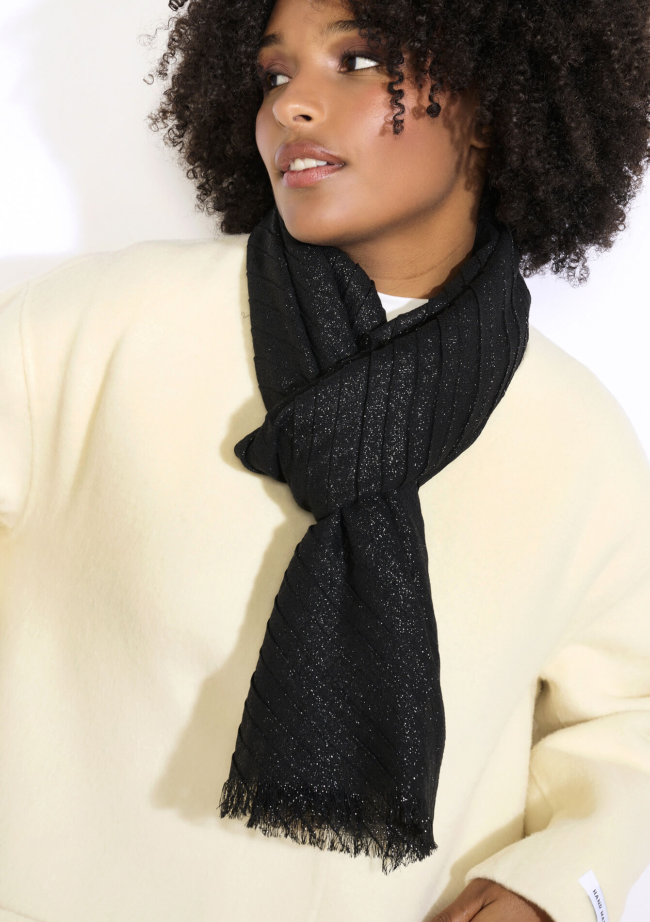 Écharpe brillante fluide, Écharpe brillante fluide, , detail_model