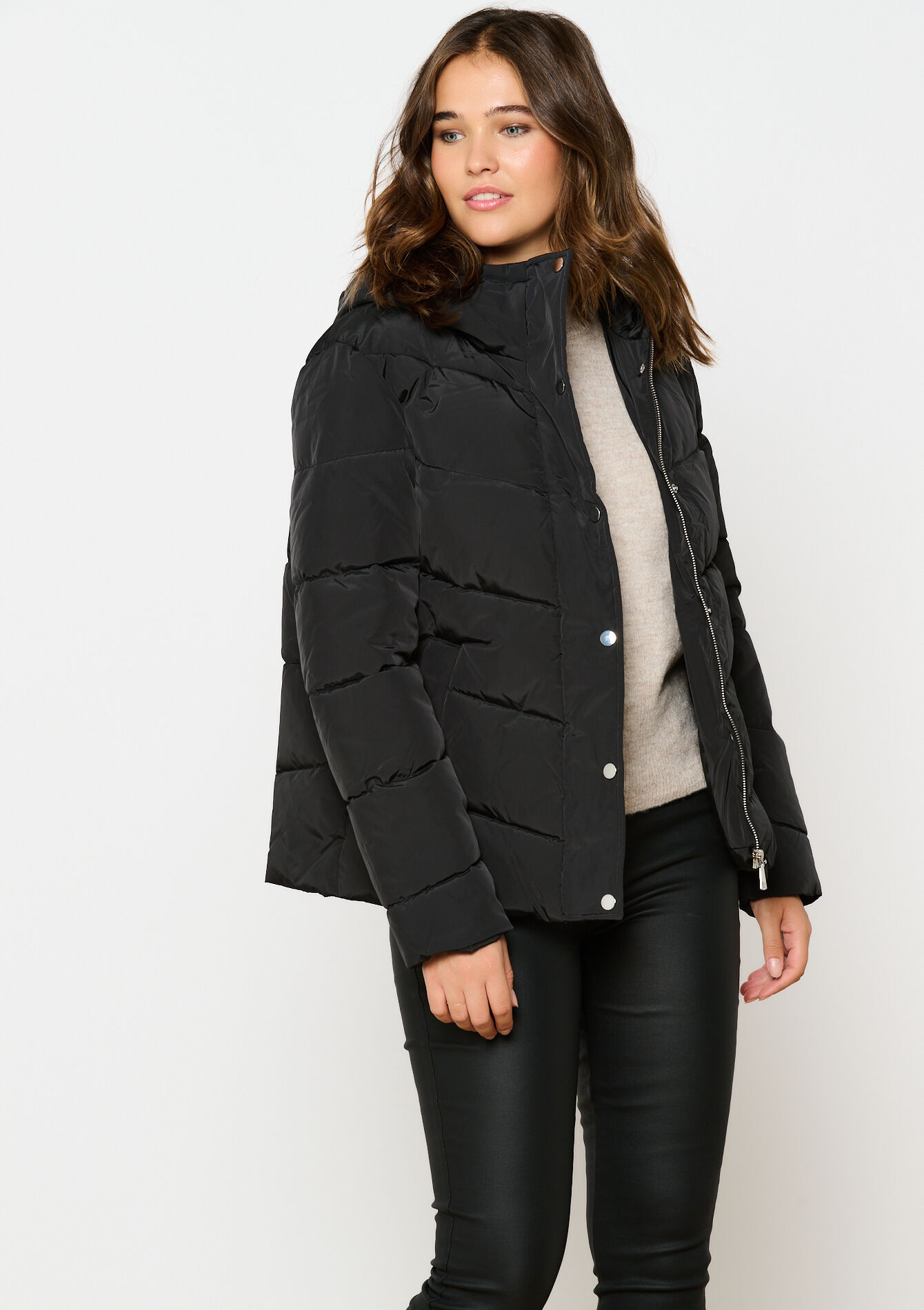 Gewatteerde jas met capuchon - BLACK - 23000685_1119