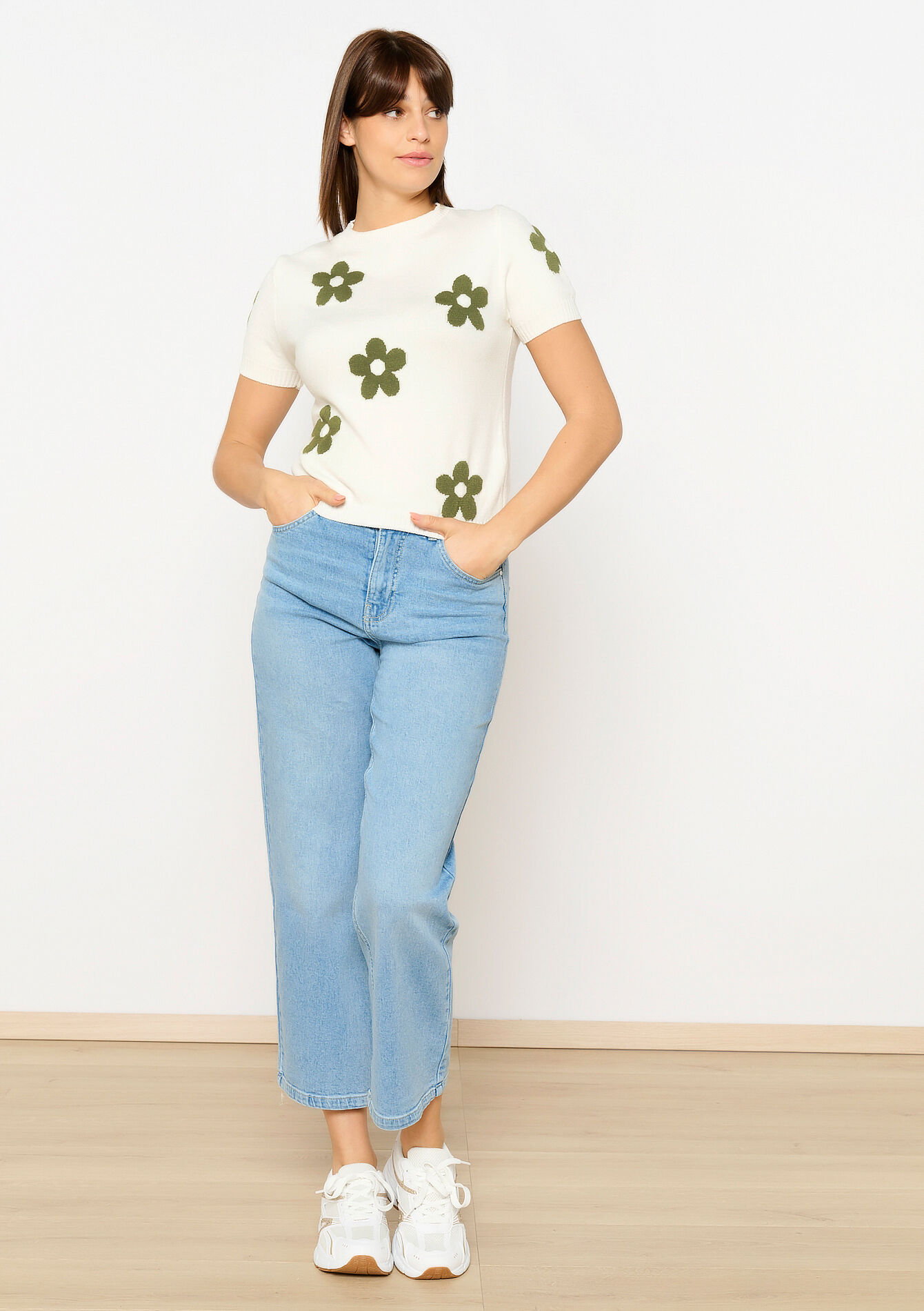 Jacquard trui met bloemen, Jacquard trui met bloemen - VANILLA WHITE - 04006882_1013