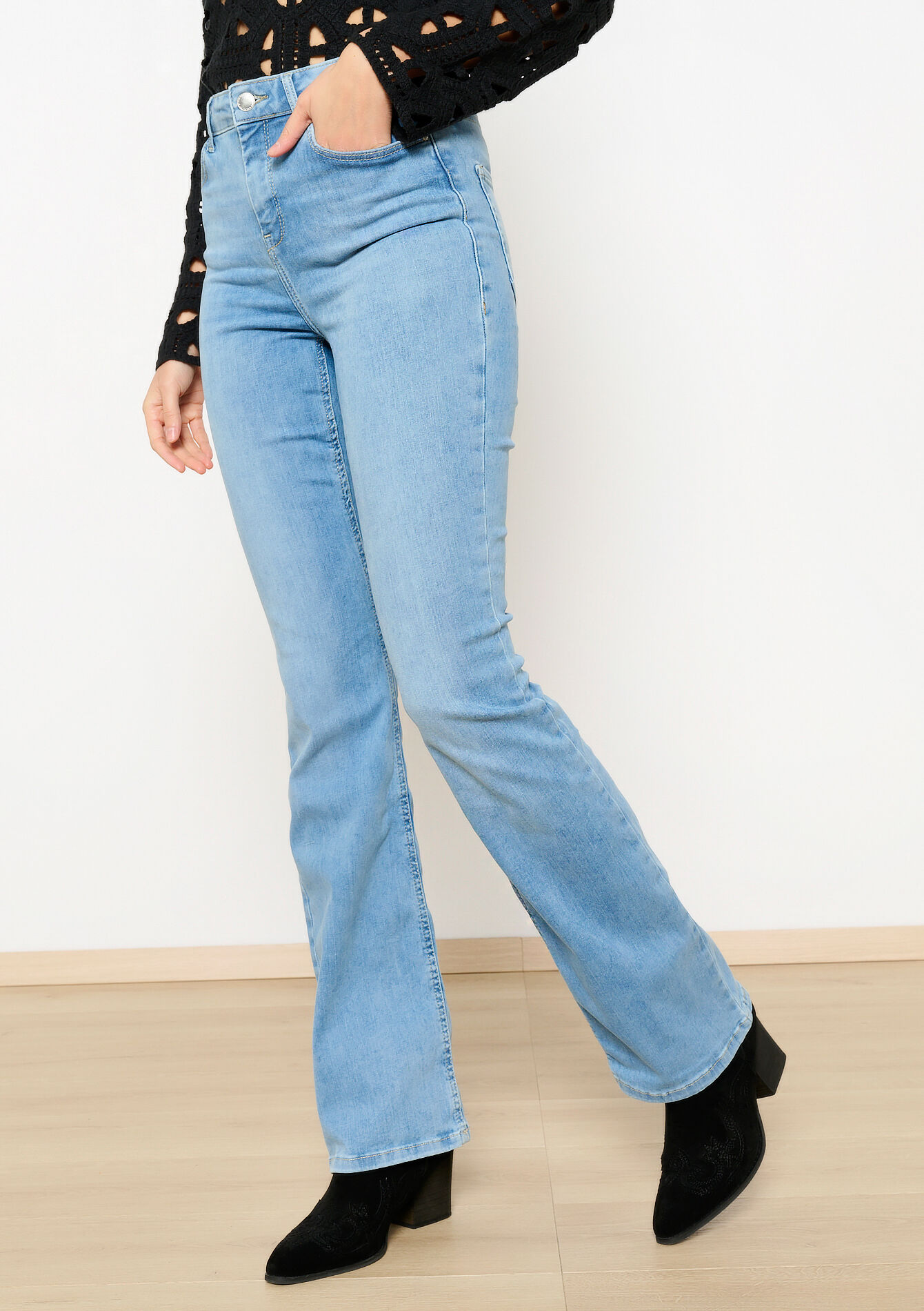 Bootcut jeans met hoge taille - BLUE BLEACHED - 22000559_0502