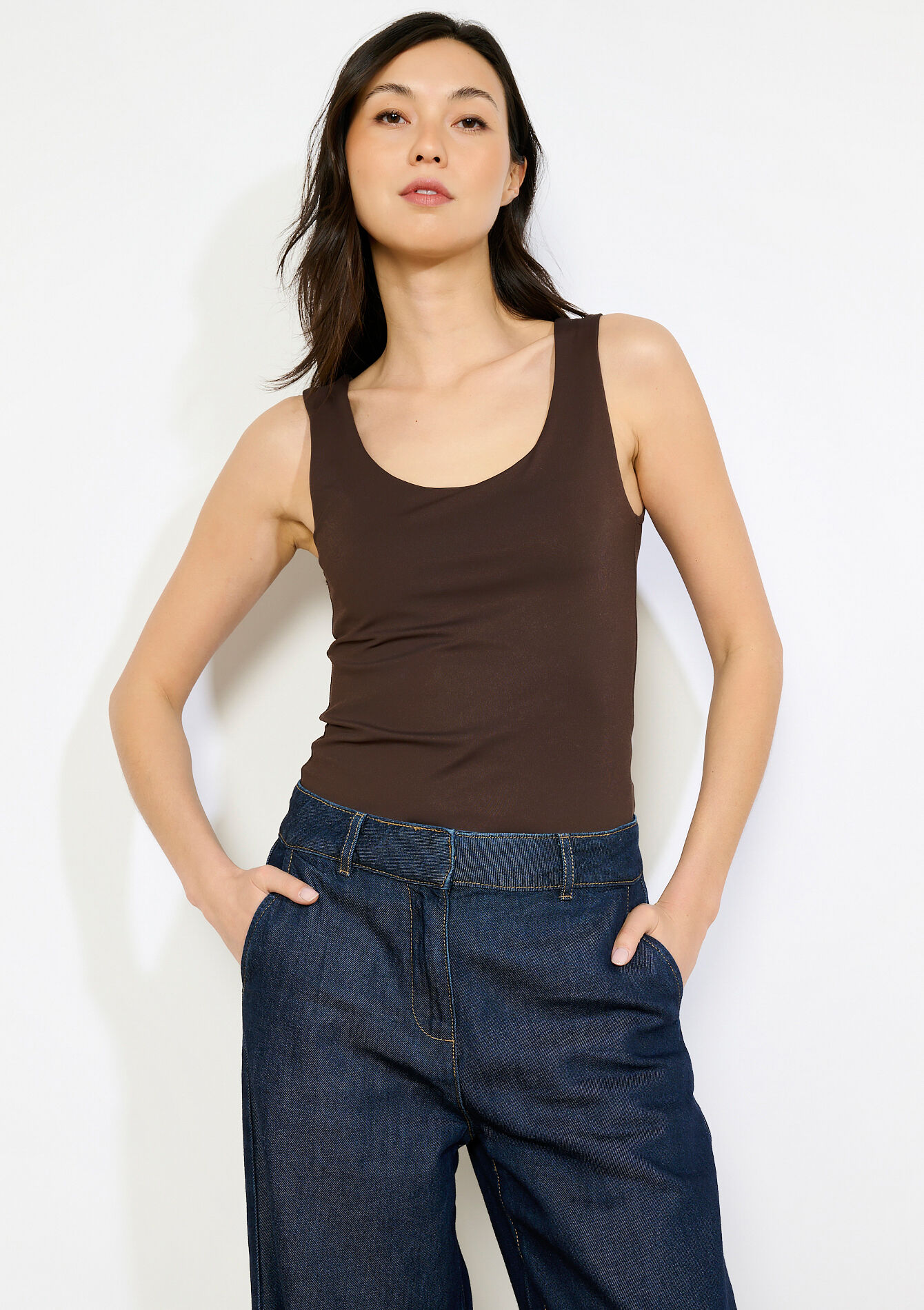 Fitted round neck tank, Fitted round neck tank - BROWN DARK CHOCOLATE - 02200530_3720