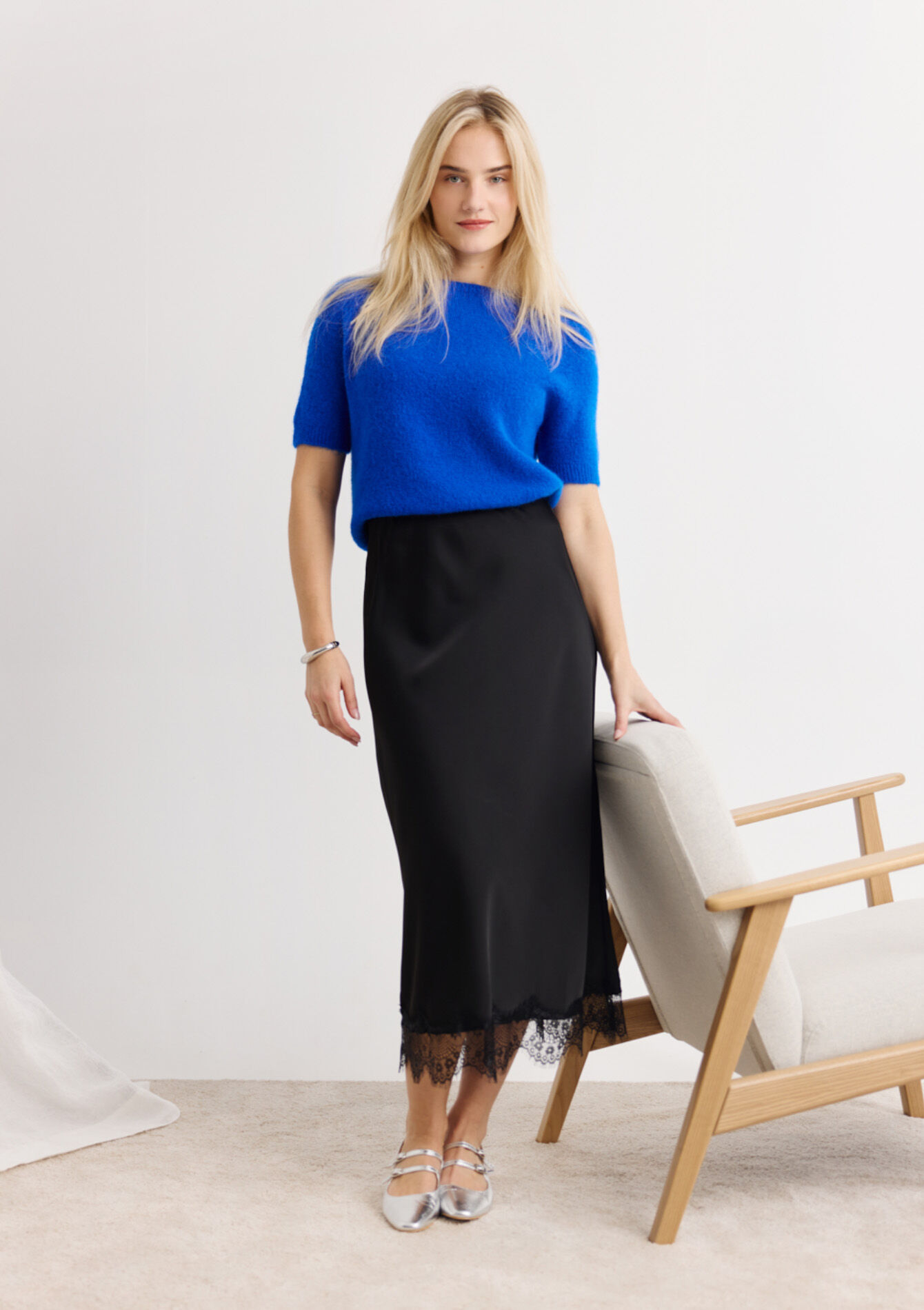 Satijnen midi-rok met kant, , back